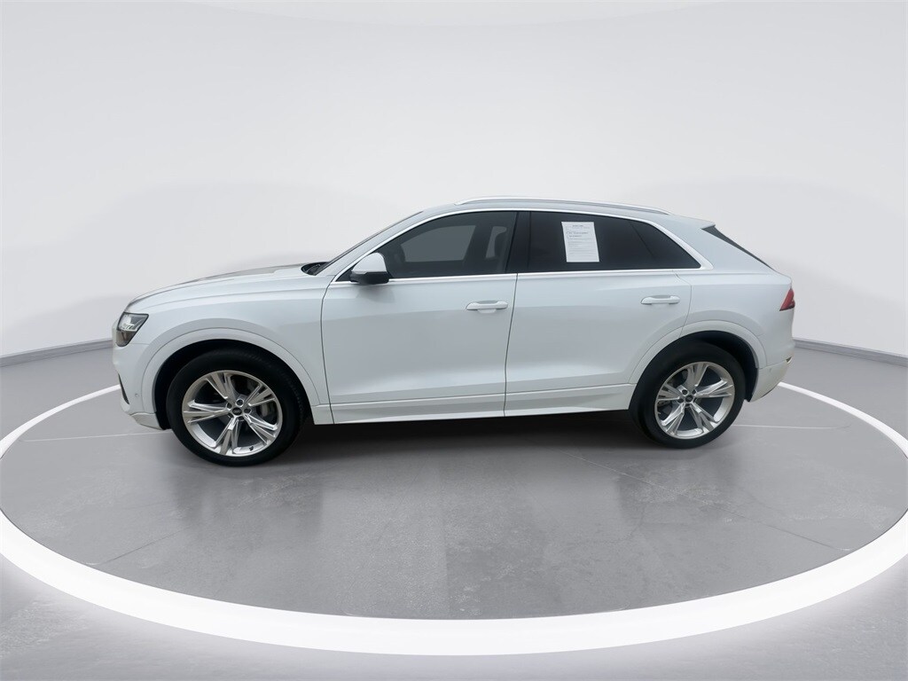 2023 Audi Q8 55 Premium Plus photo 3