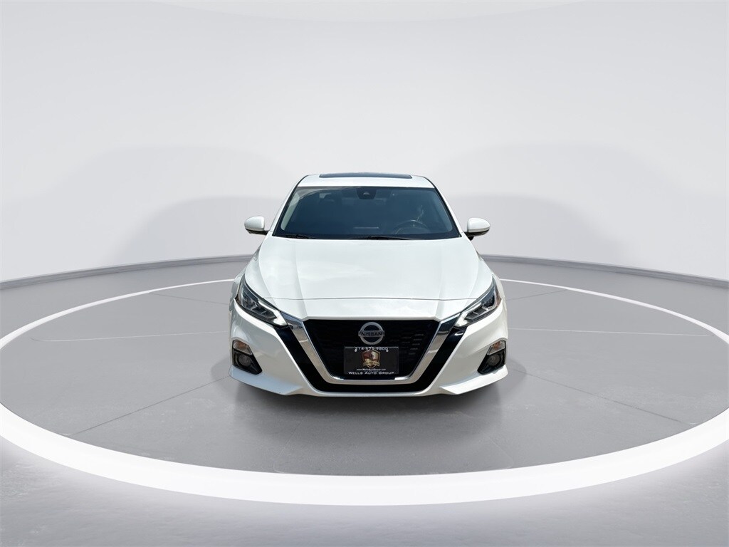2019 Nissan Altima 2.5 Platinum photo 3