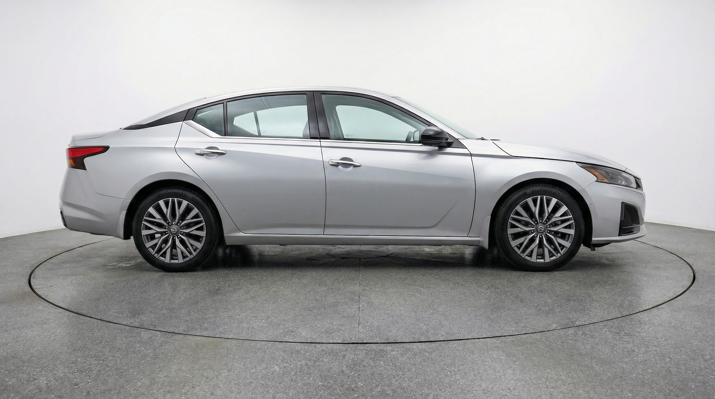 Thumbnail: 2025 Nissan Altima - 8