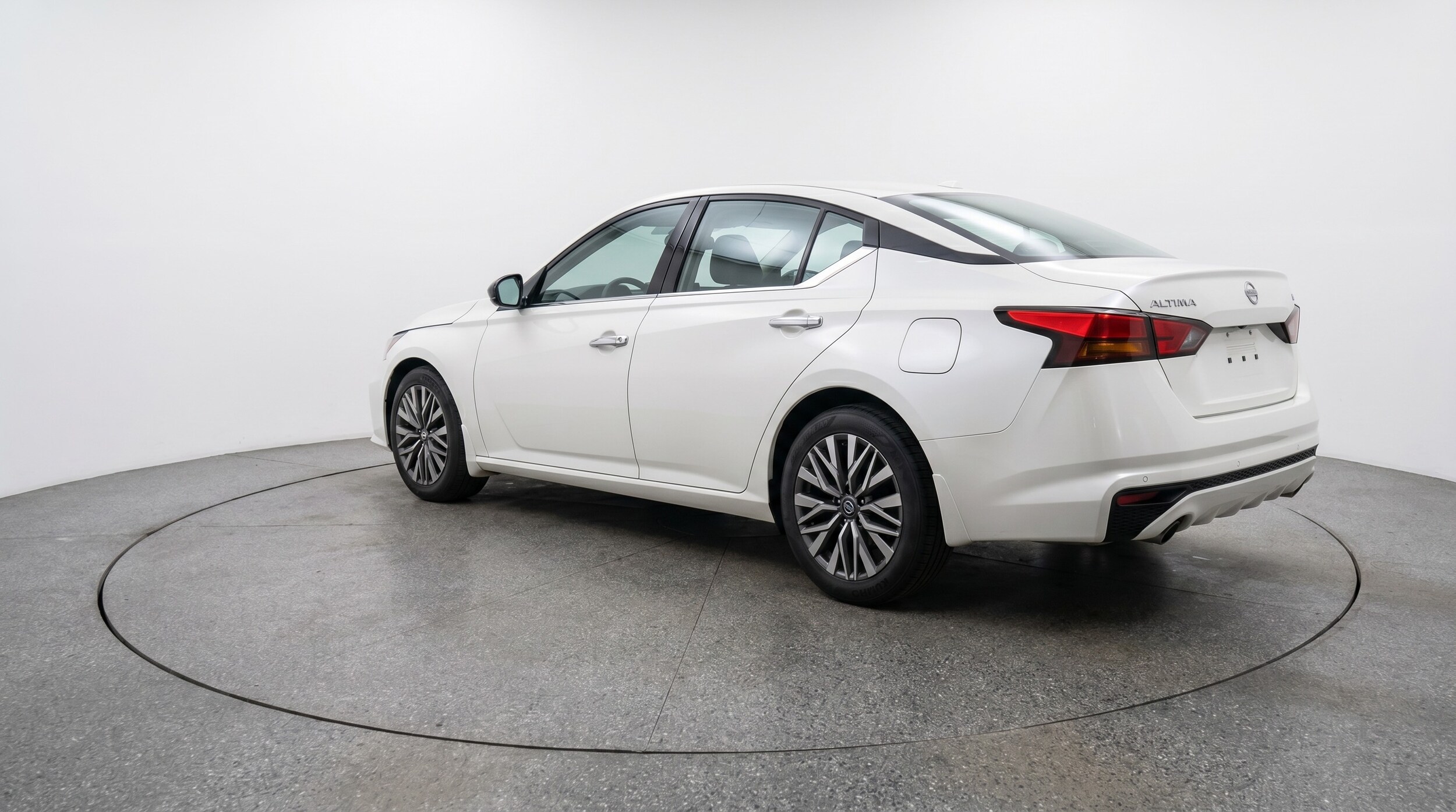 Thumbnail: 2025 Nissan Altima - 5
