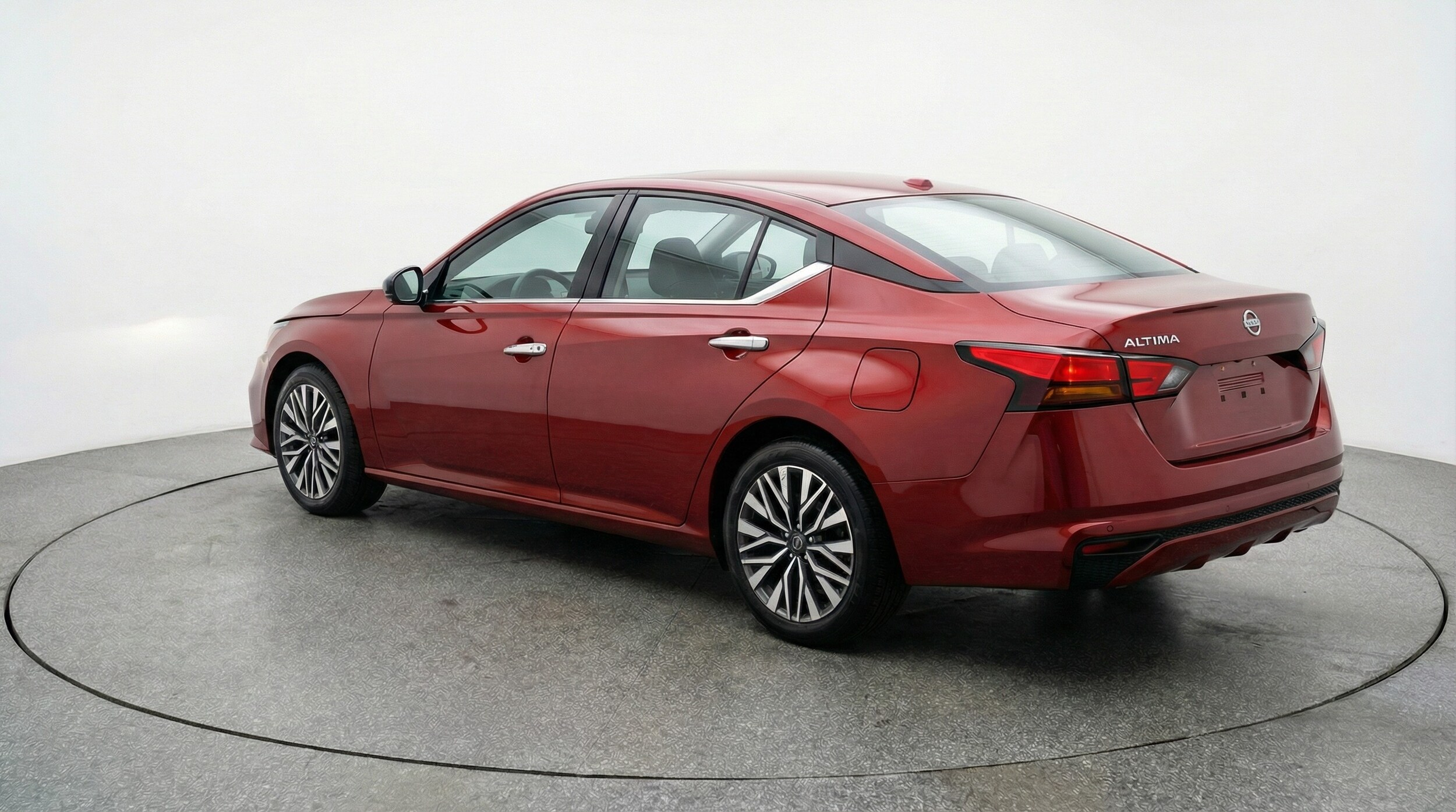 Thumbnail: 2025 Nissan Altima - 5