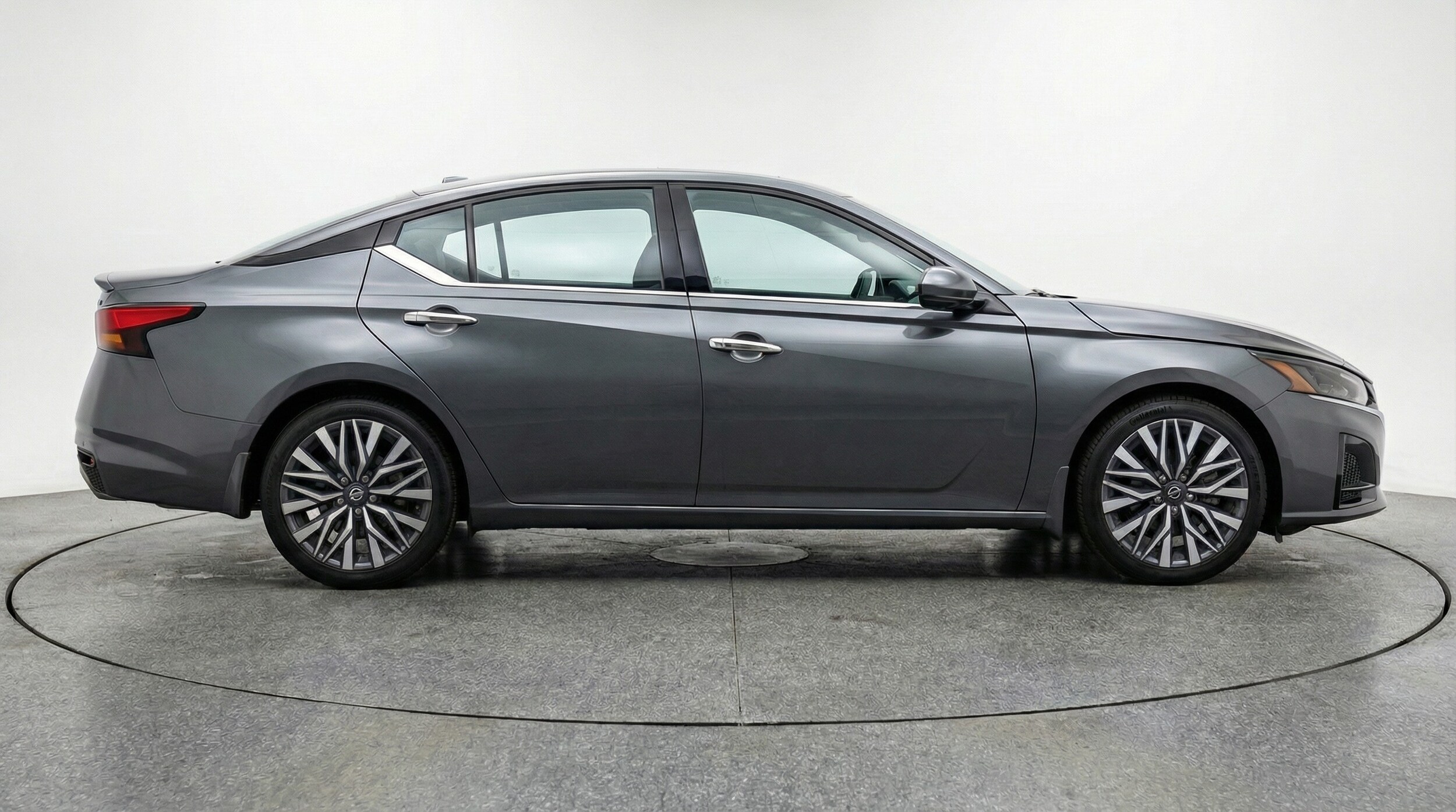 Thumbnail: 2025 Nissan Altima - 8