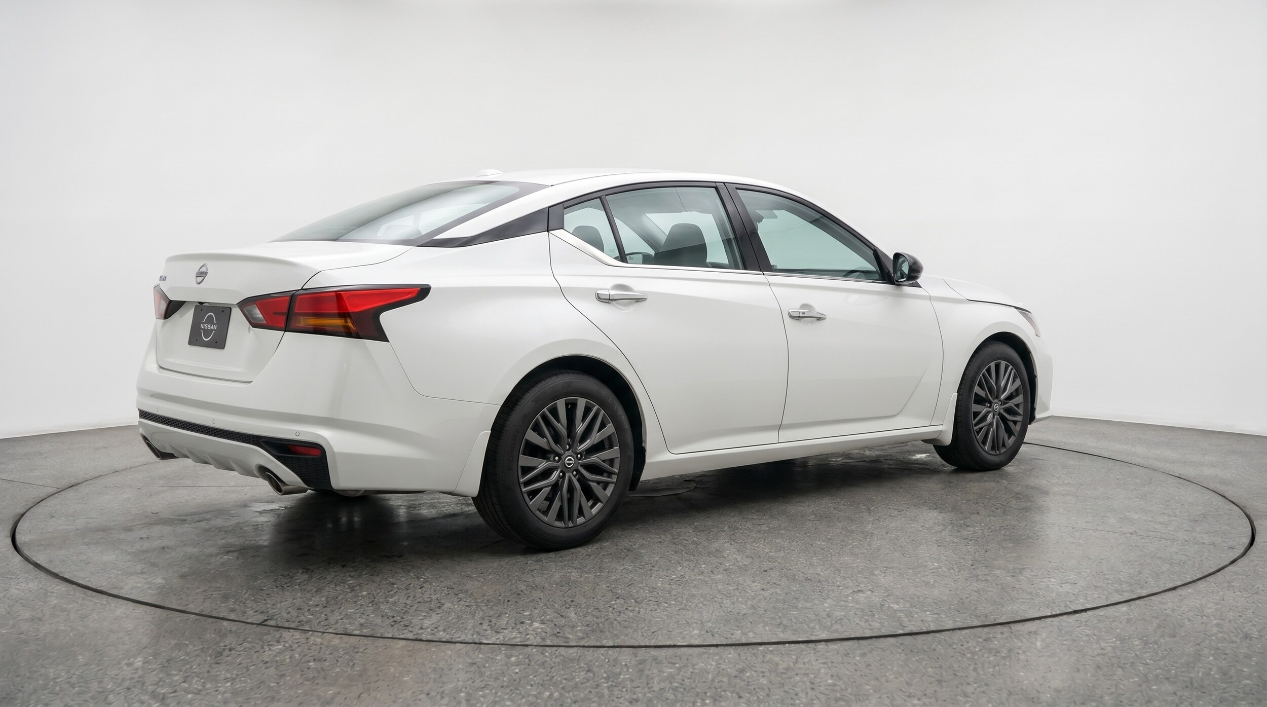 Thumbnail: 2025 Nissan Altima - 7