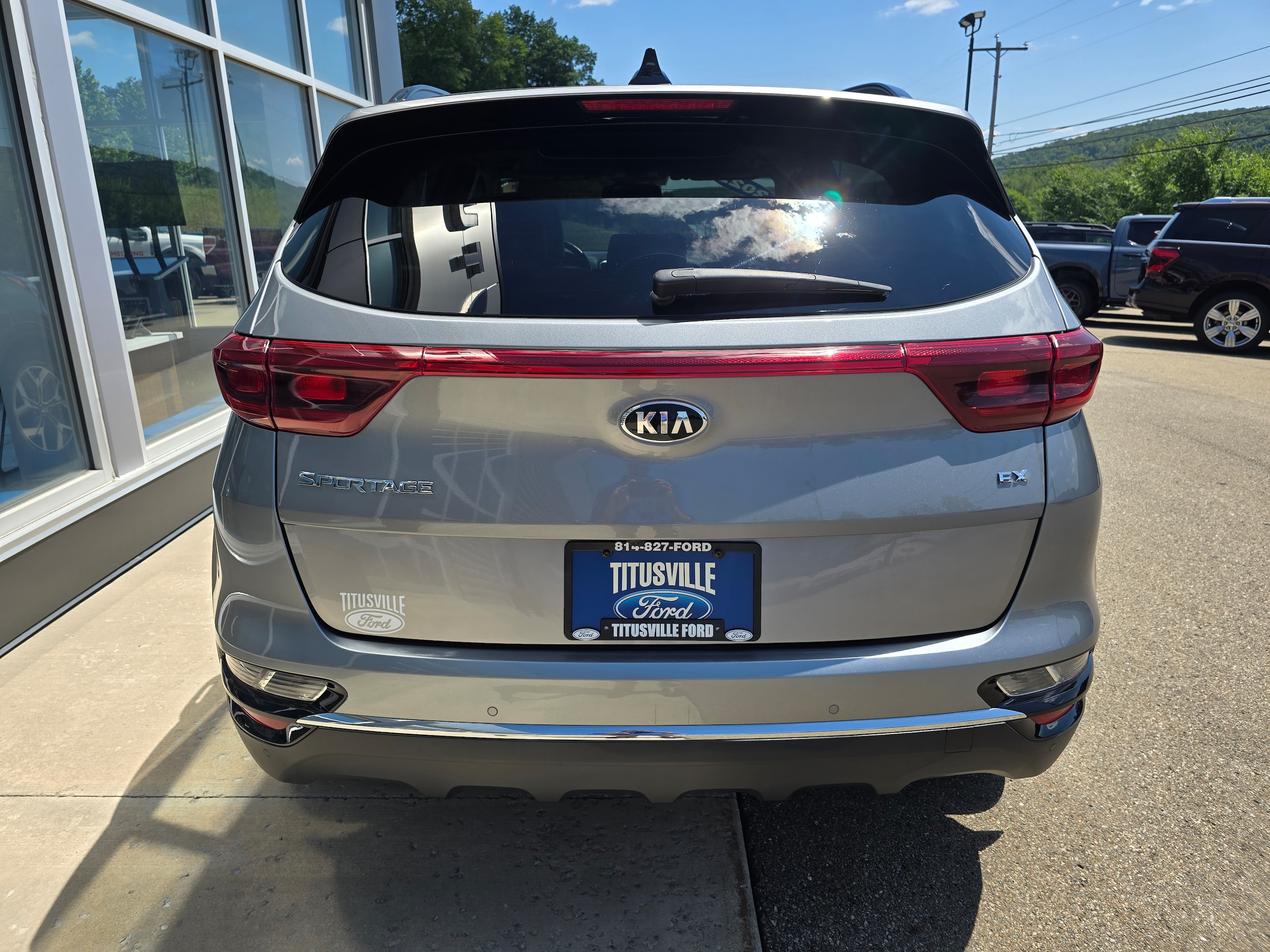 2022 Kia Sportage EX - Photo 7