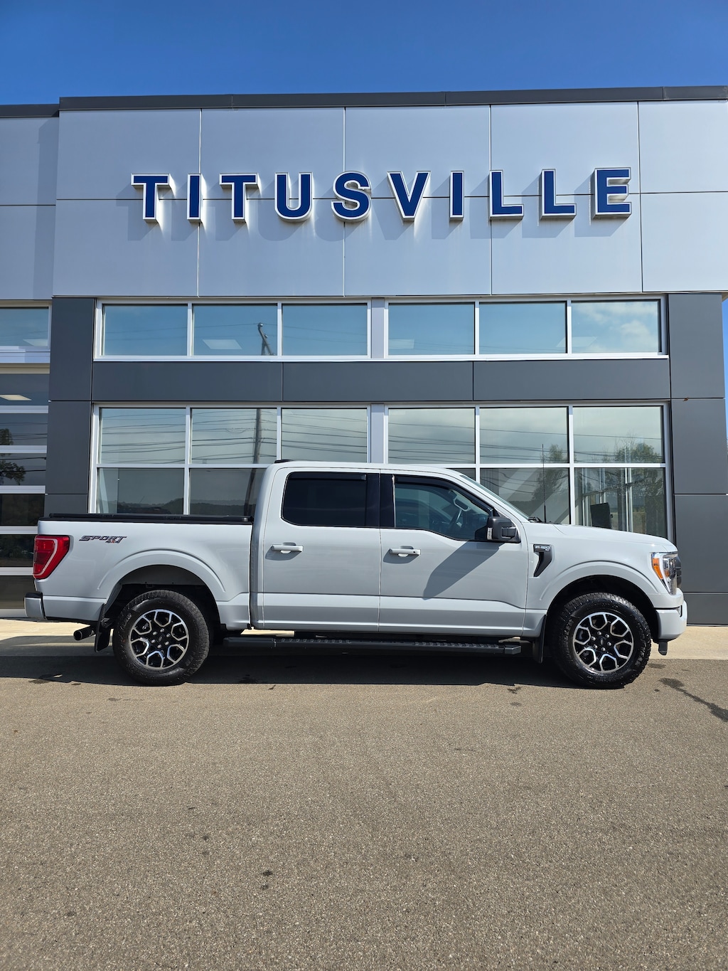 Certified 2023 Ford F-150 XLT XLT 4WD SuperCrew 5.5 Box