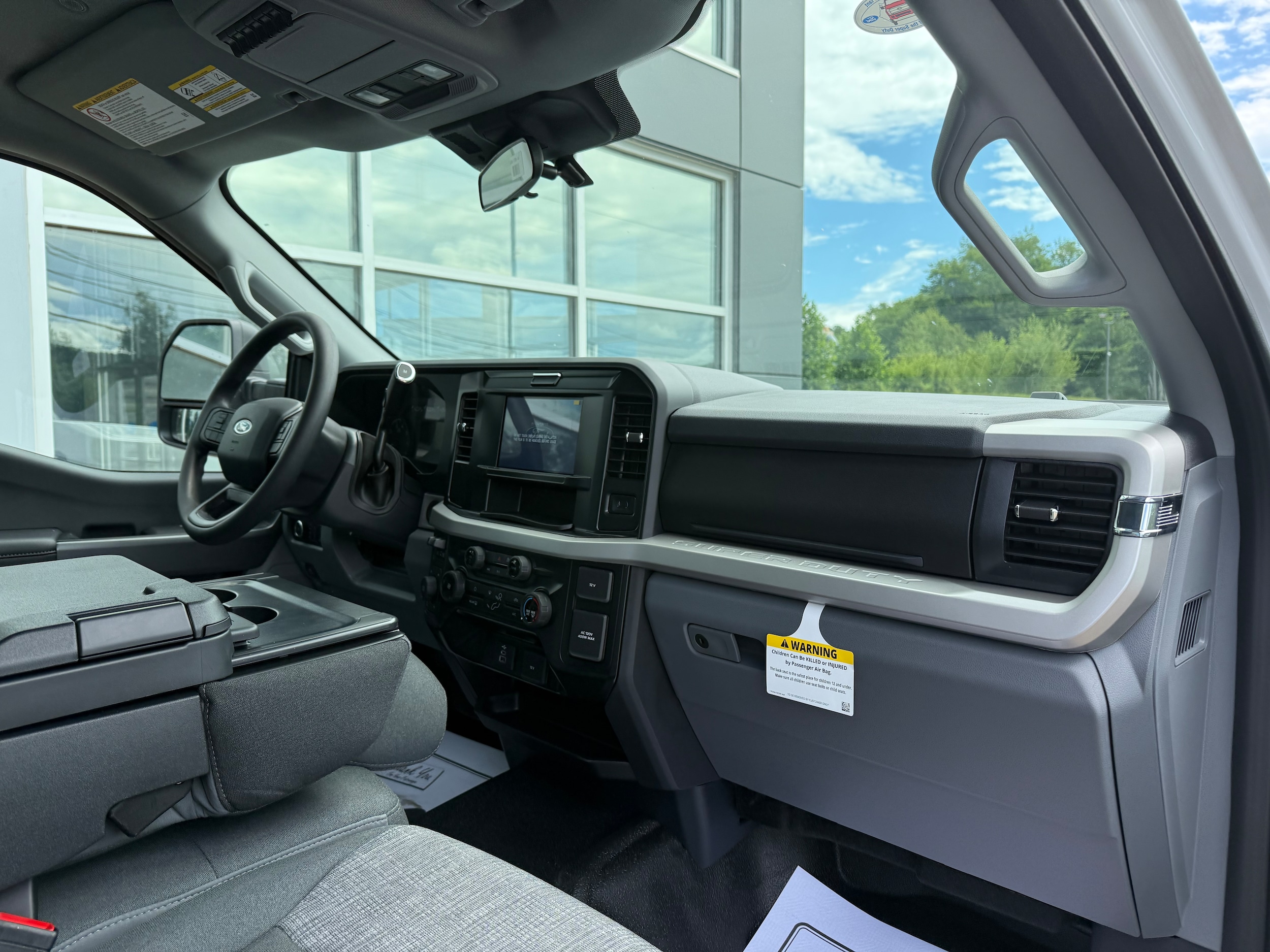 2025 Ford F-350 Super Duty XLT - Photo 10