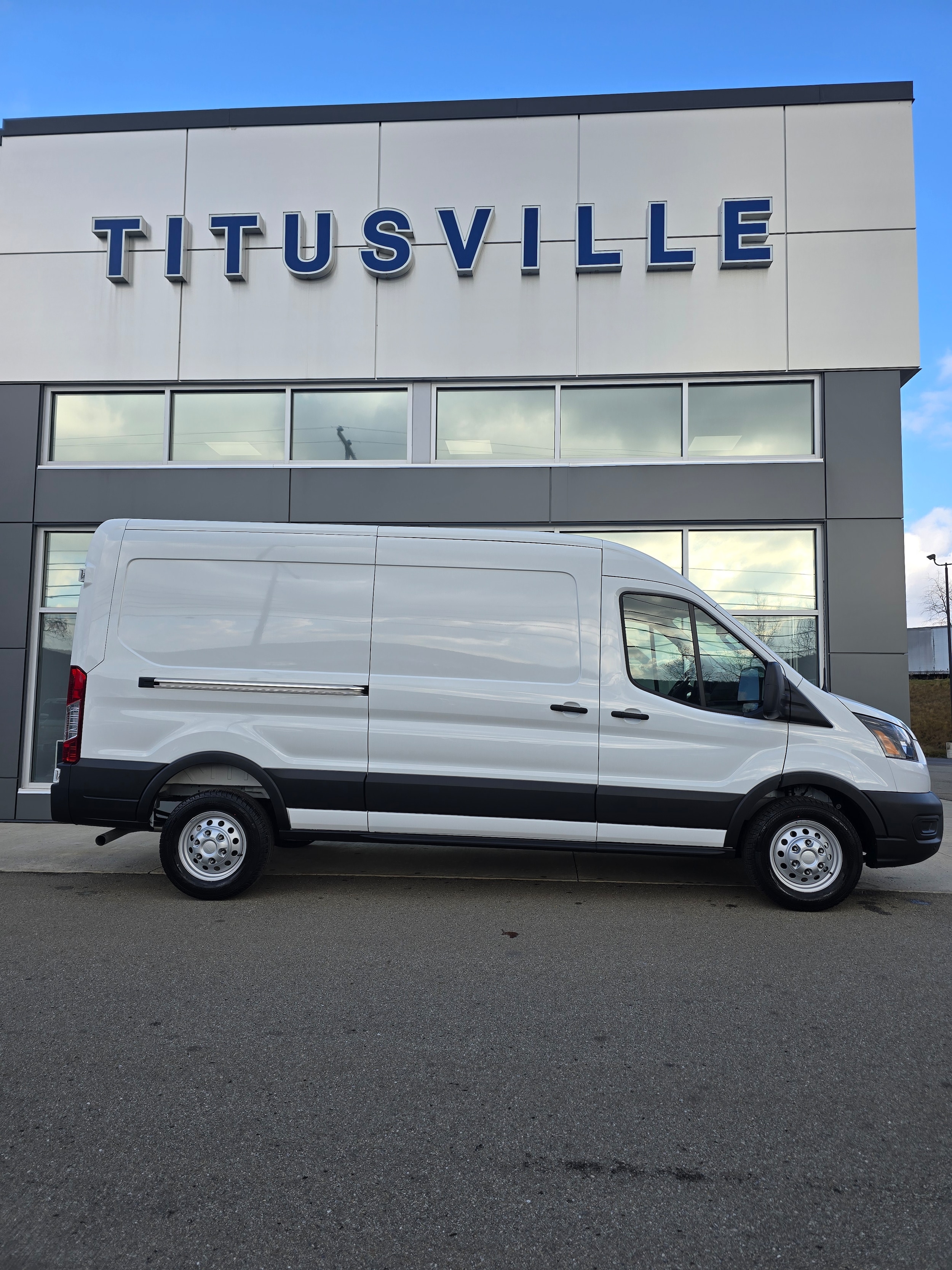 2026 Ford Transit Van Base's photo