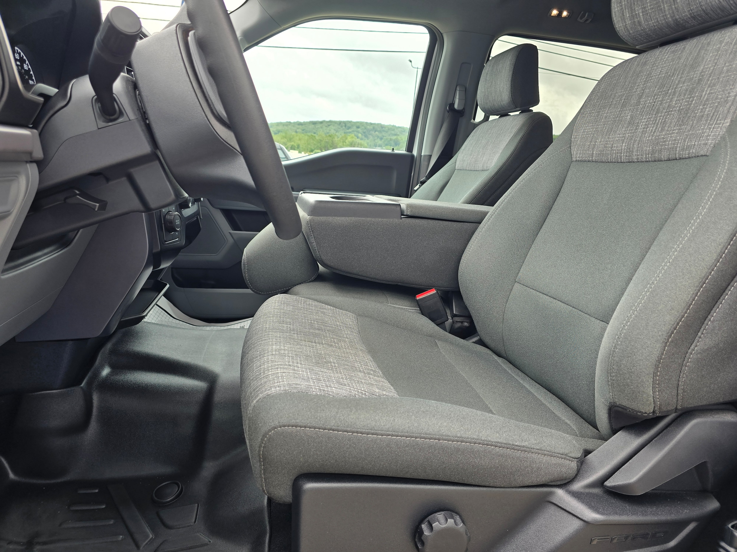2023 Ford F-150 XLT - Photo 9