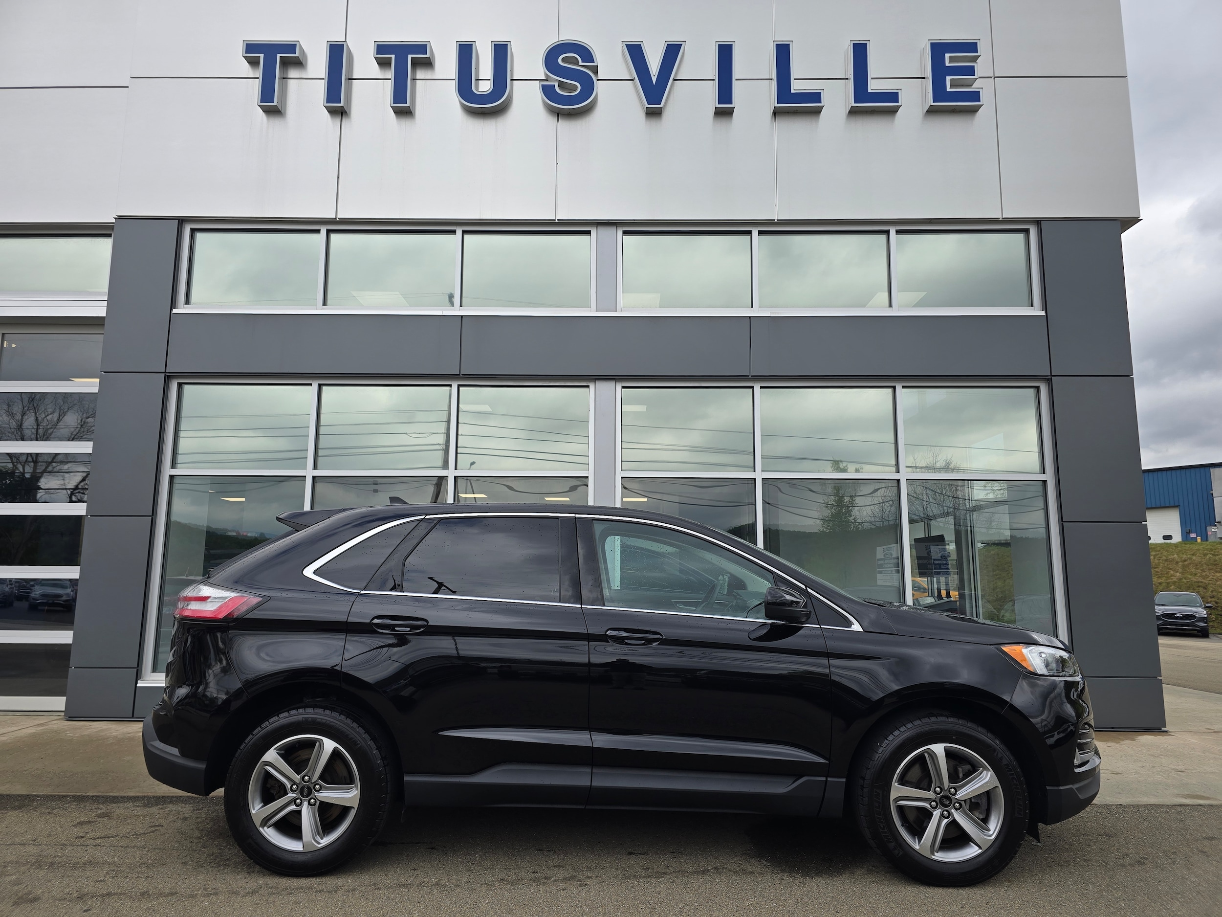 2023 Ford Edge SEL AWD's photo