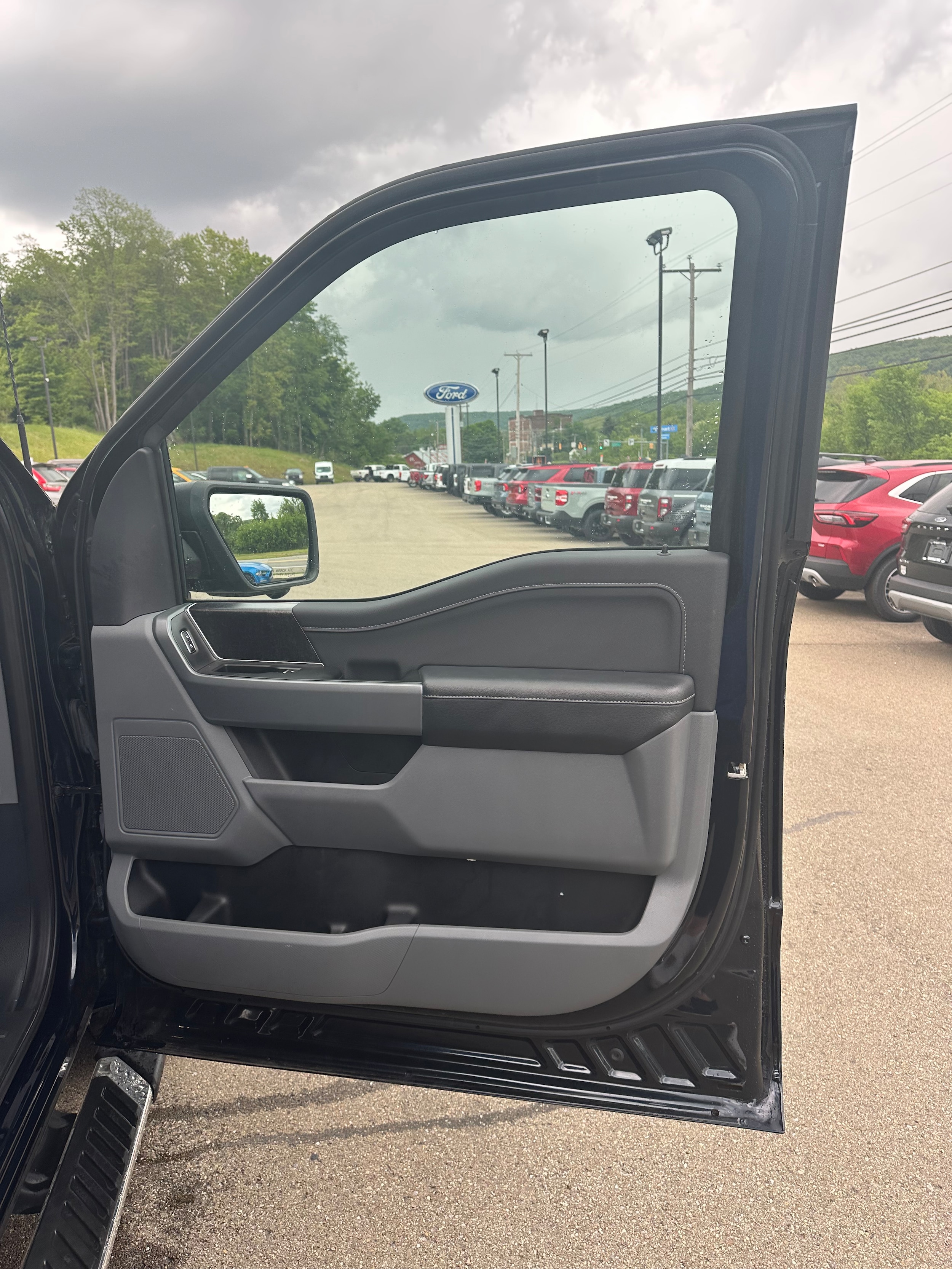 2023 Ford F-150 XLT - Photo 12