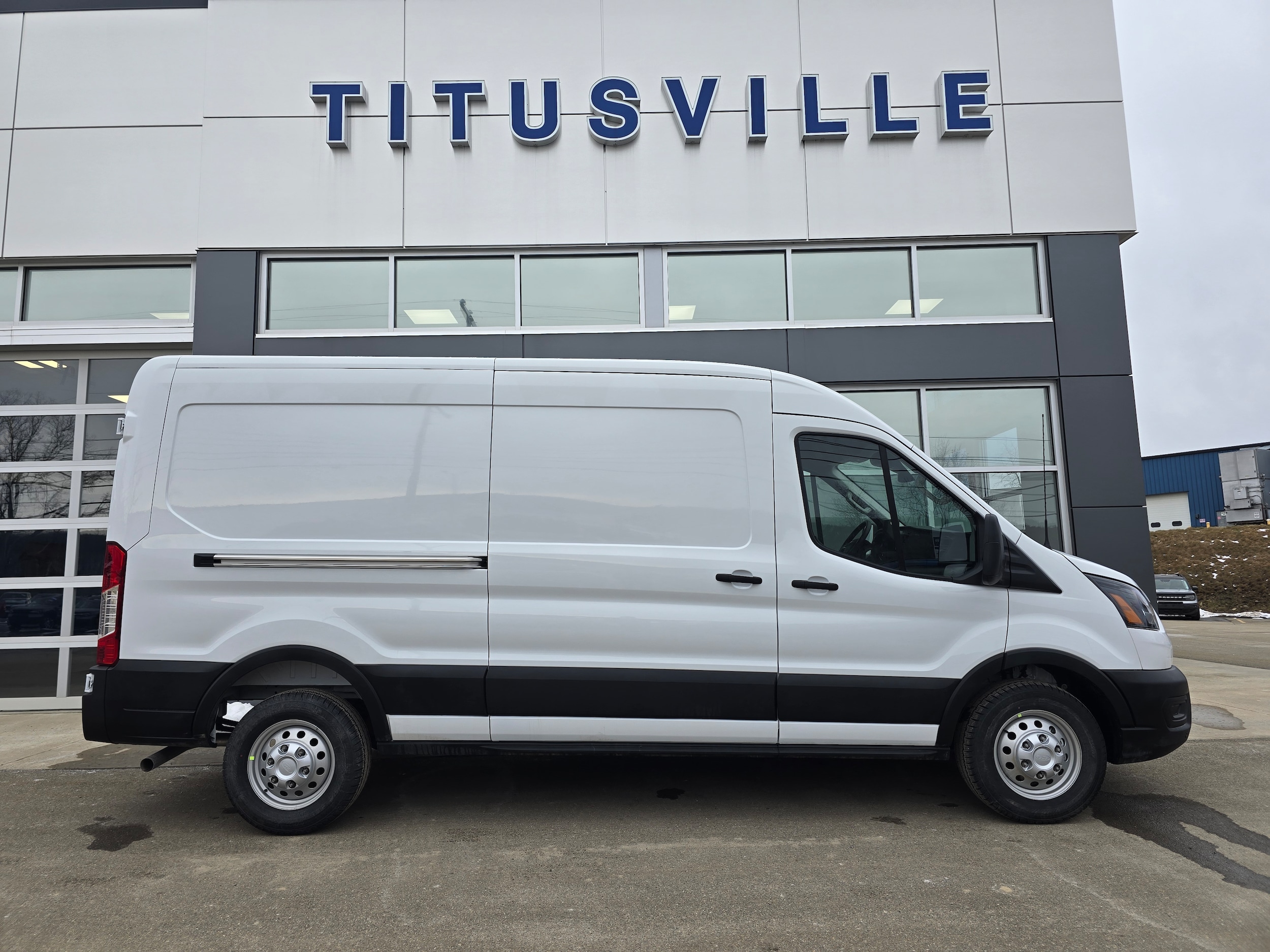 2026 Ford Transit Base's photo