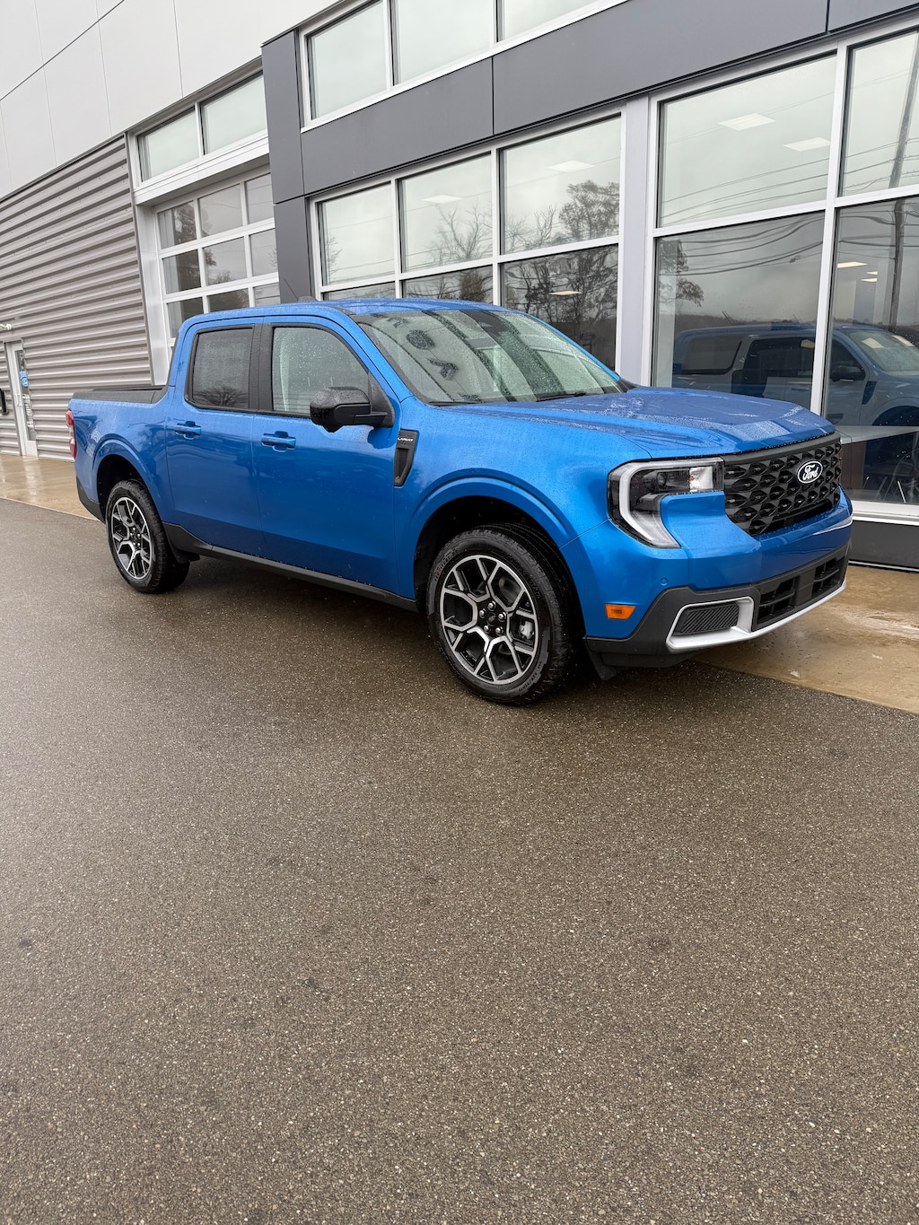 New 2025 Ford Maverick LARIAT LARIAT AWD SuperCrew