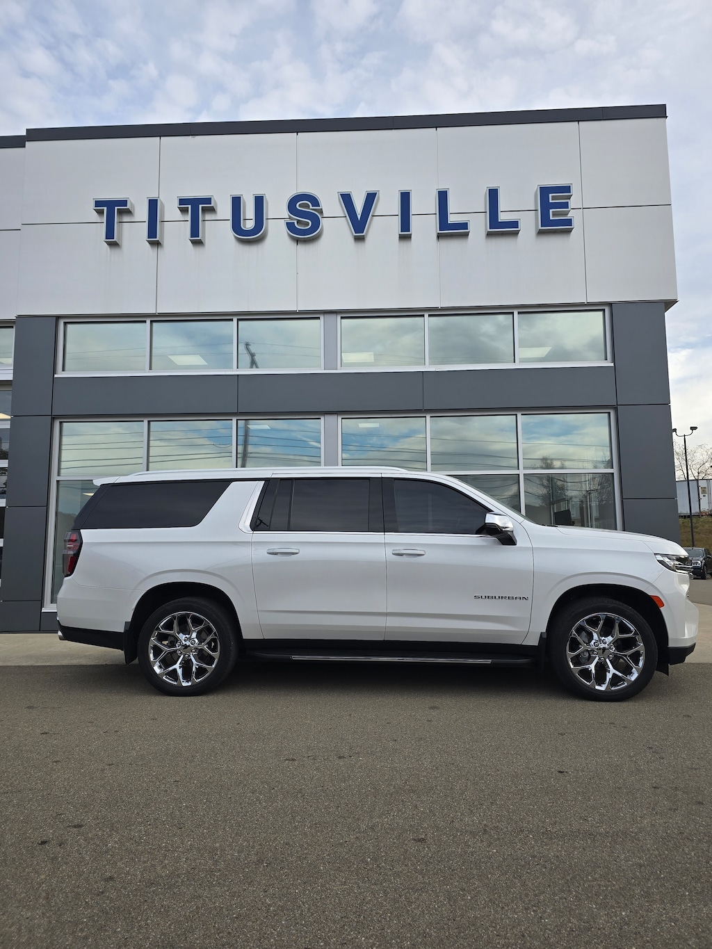 Certified 2022 Chevrolet Suburban Premier 4WD Premier