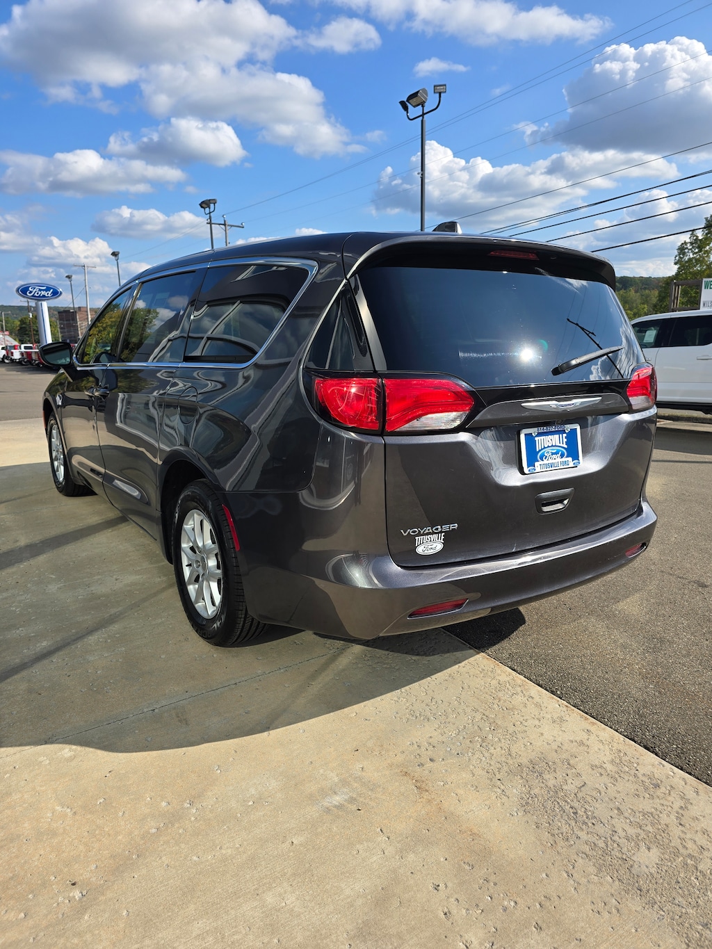 Used 2020 Chrysler Voyager LX LX FWD