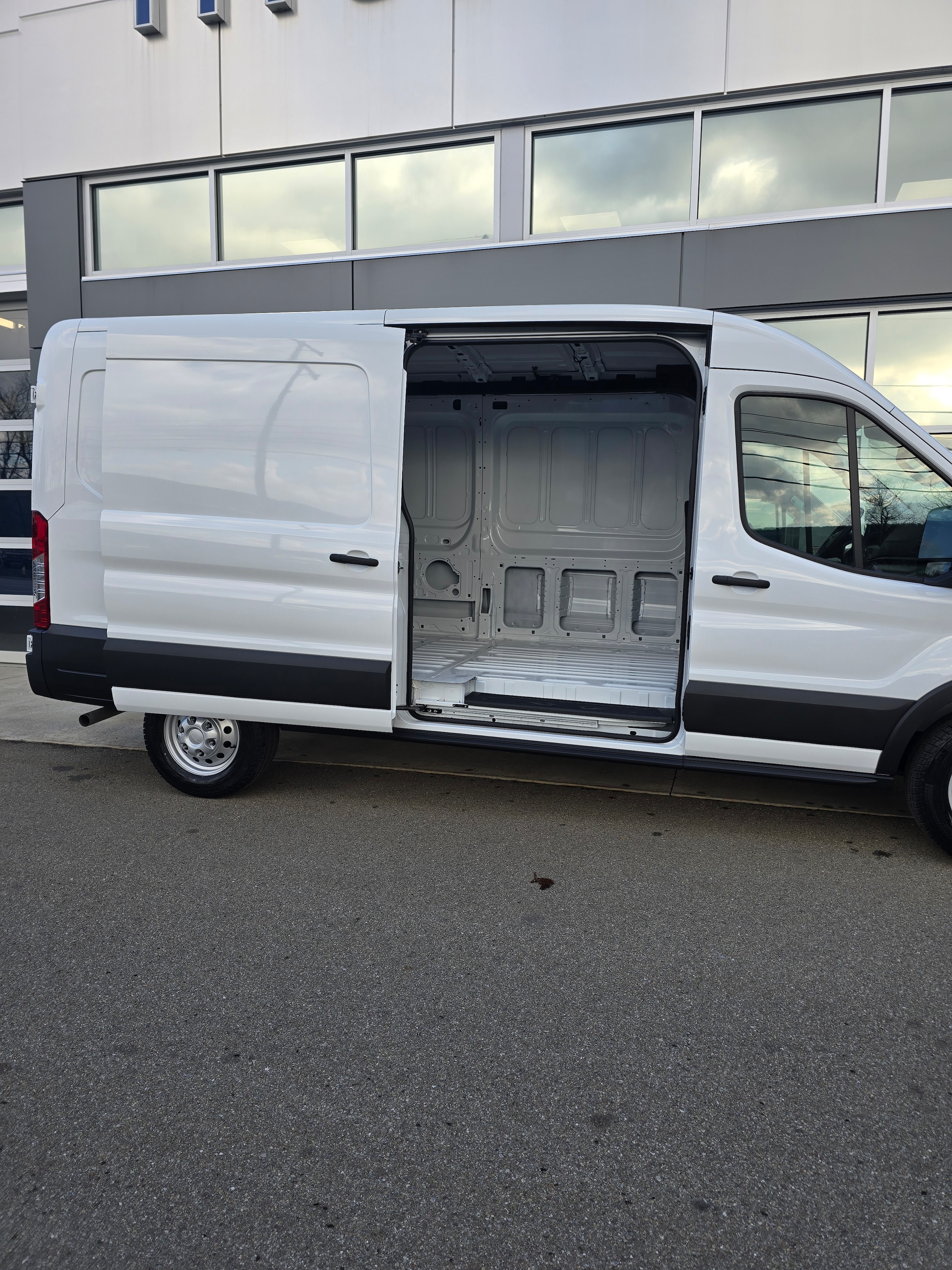 2026 Ford Transit Van Base - Photo 7