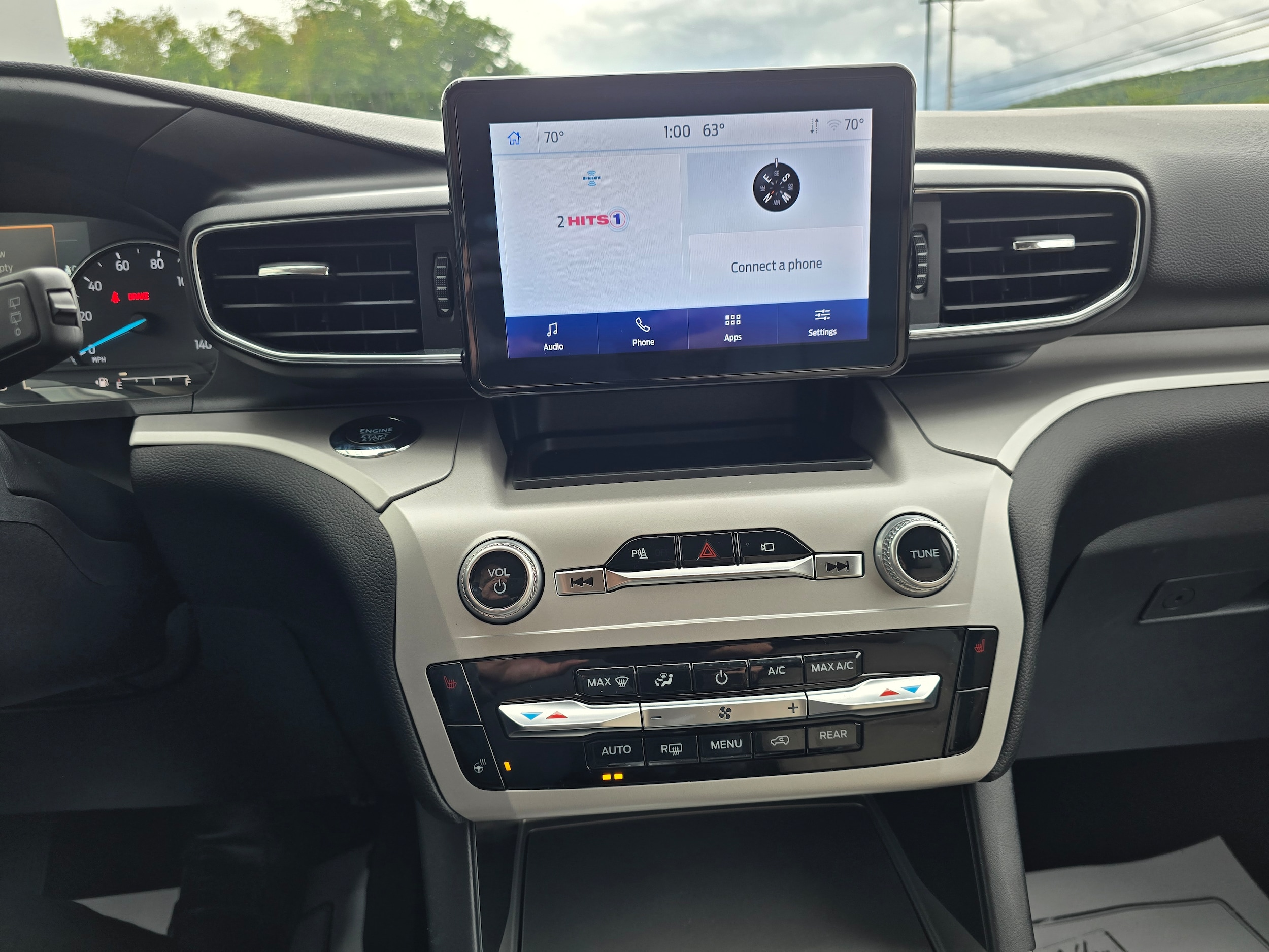 2023 Ford Explorer XLT - Photo 12