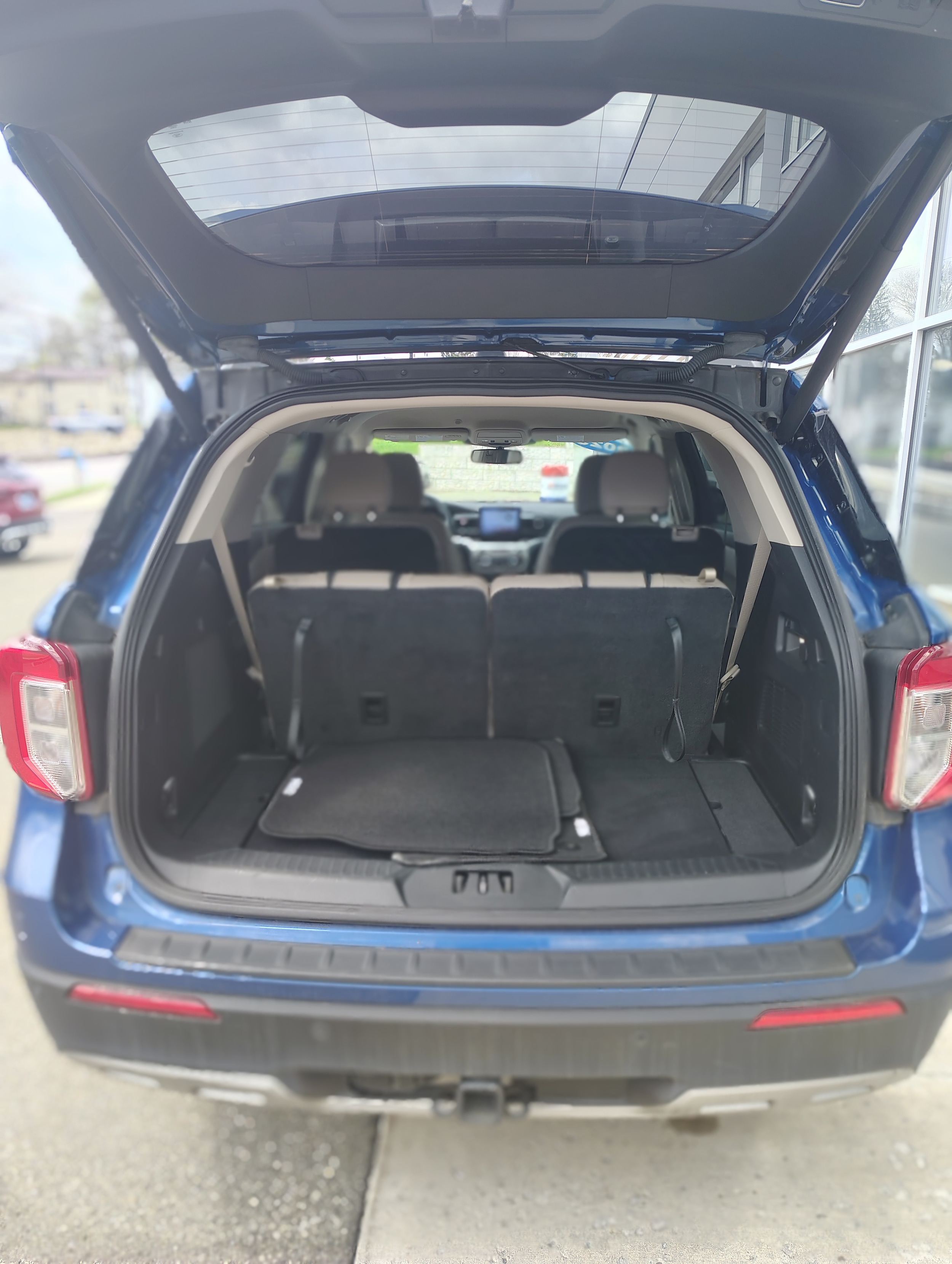 2023 Ford Explorer XLT - Photo 5
