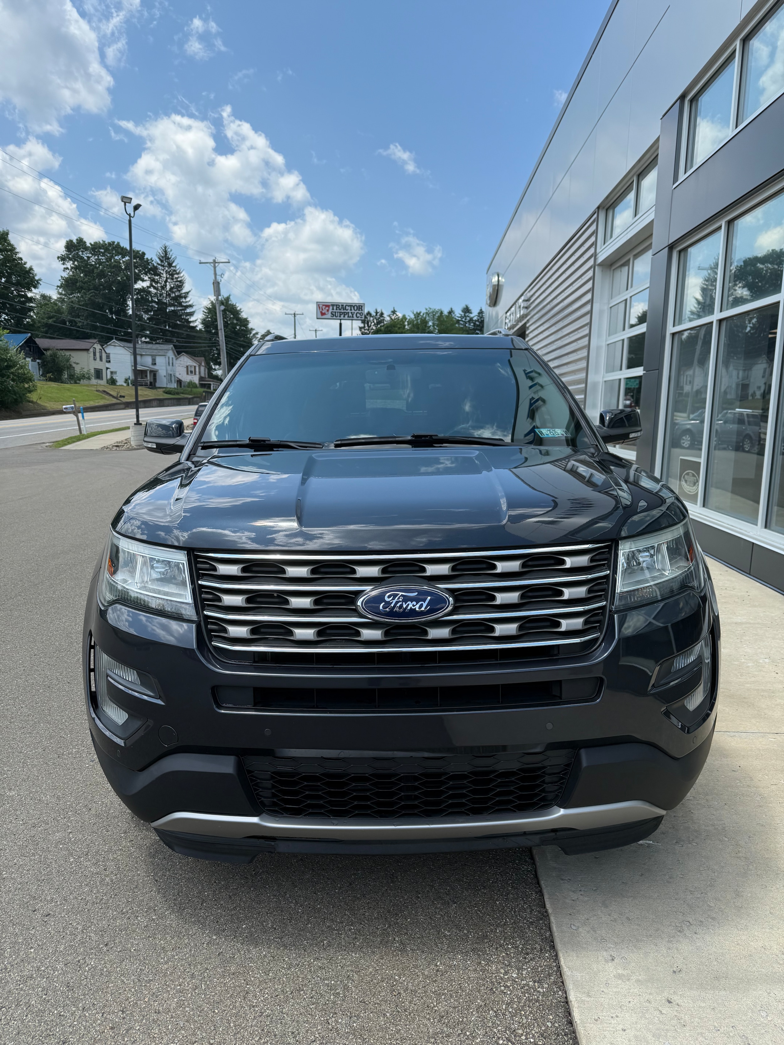 Used 2017 Ford Explorer XLT with VIN 1FM5K8D84HGA67875 for sale in Titusville, PA