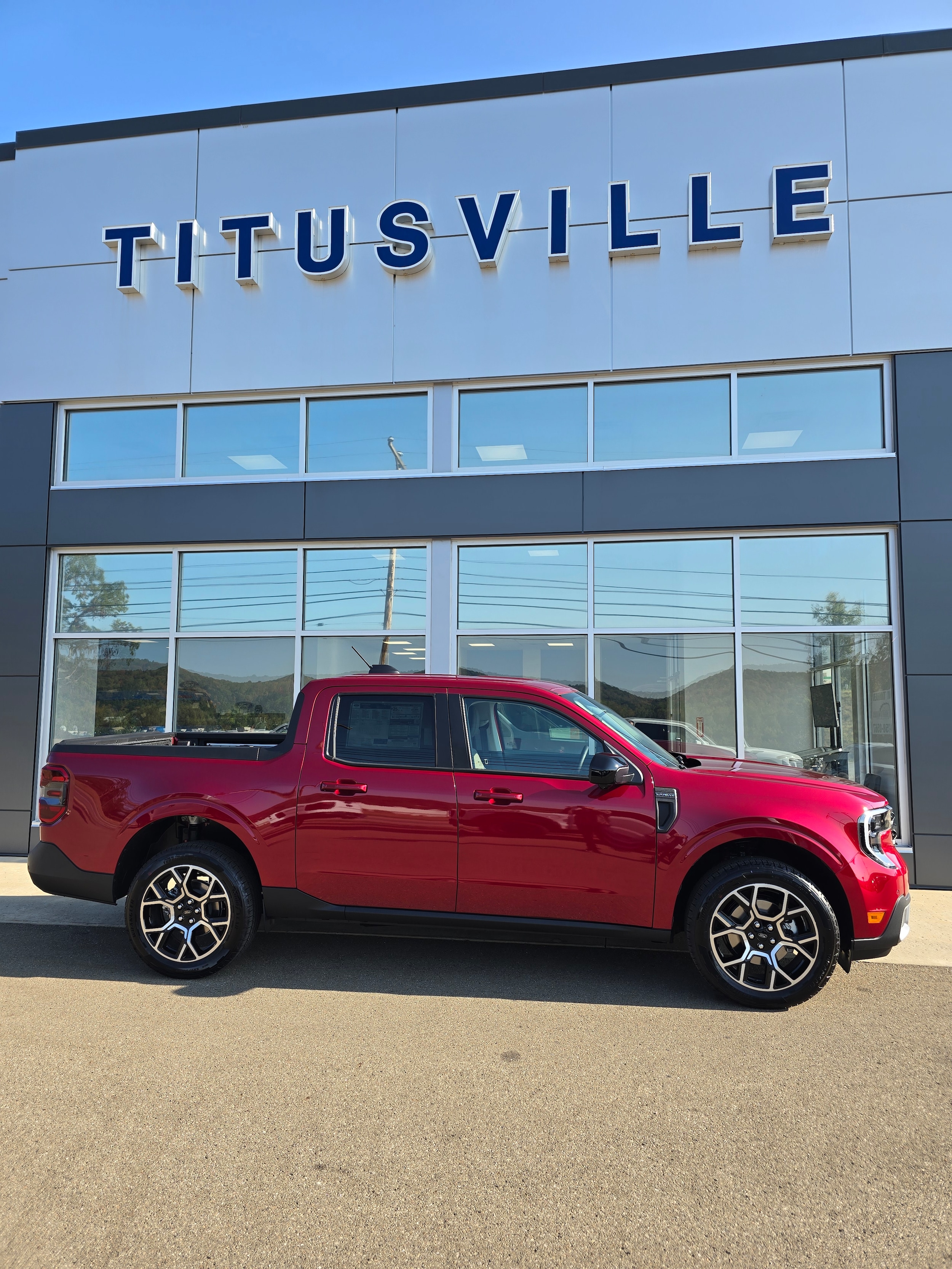 2025 Ford Maverick Lariat's photo