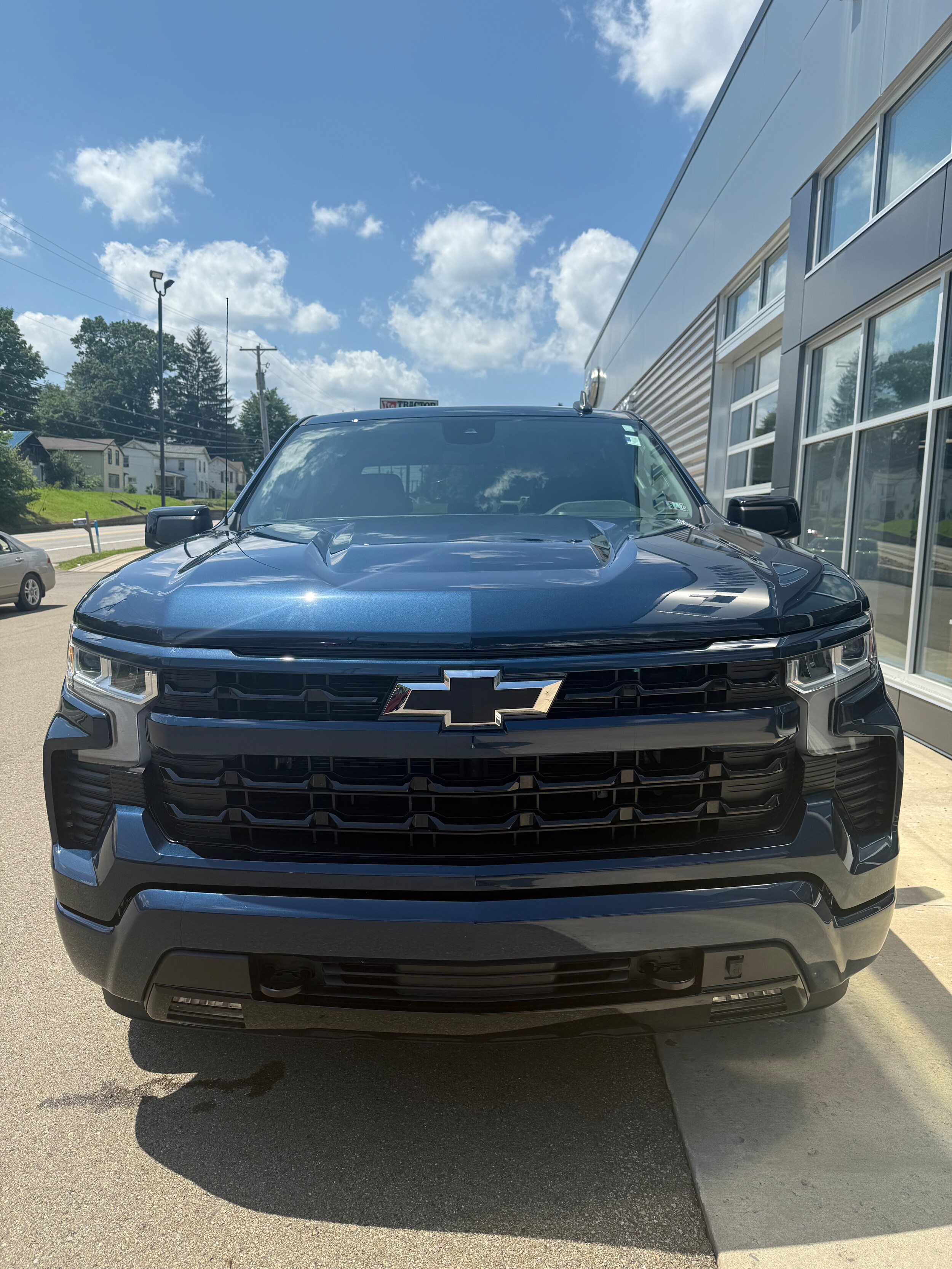Used 2023 Chevrolet Silverado 1500 RST with VIN 1GCUDEE86PZ142988 for sale in Titusville, PA