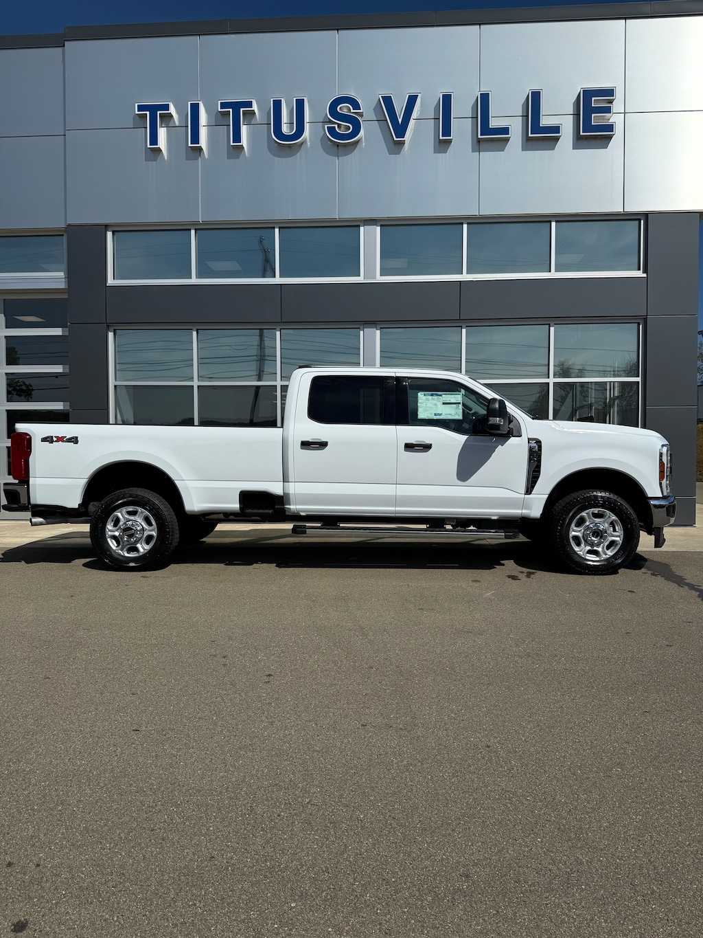 New 2026 Ford Super Duty F-350 SRW XLT XLT 4WD Crew Cab 8 Box