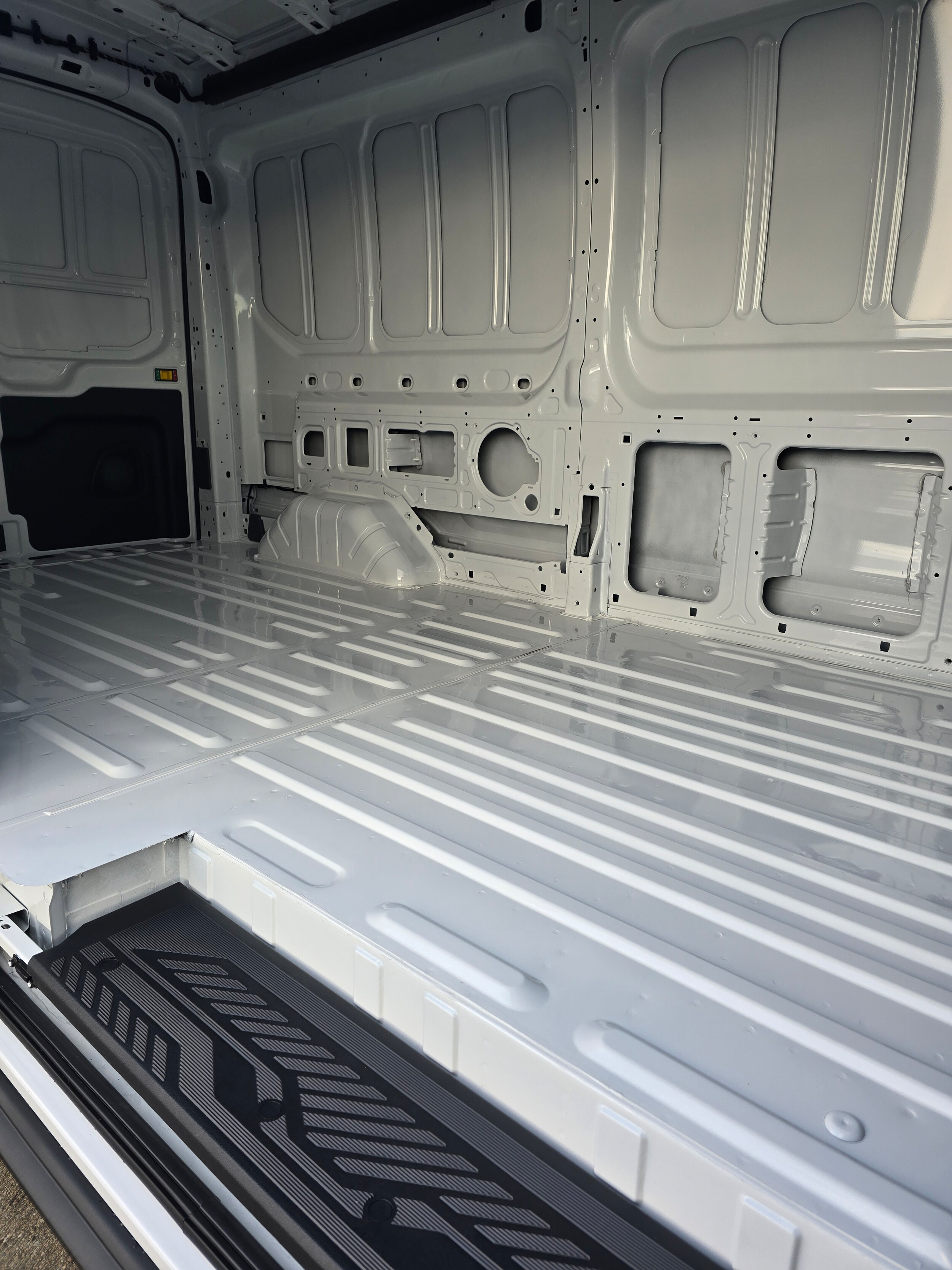 2026 Ford Transit Van Base - Photo 8