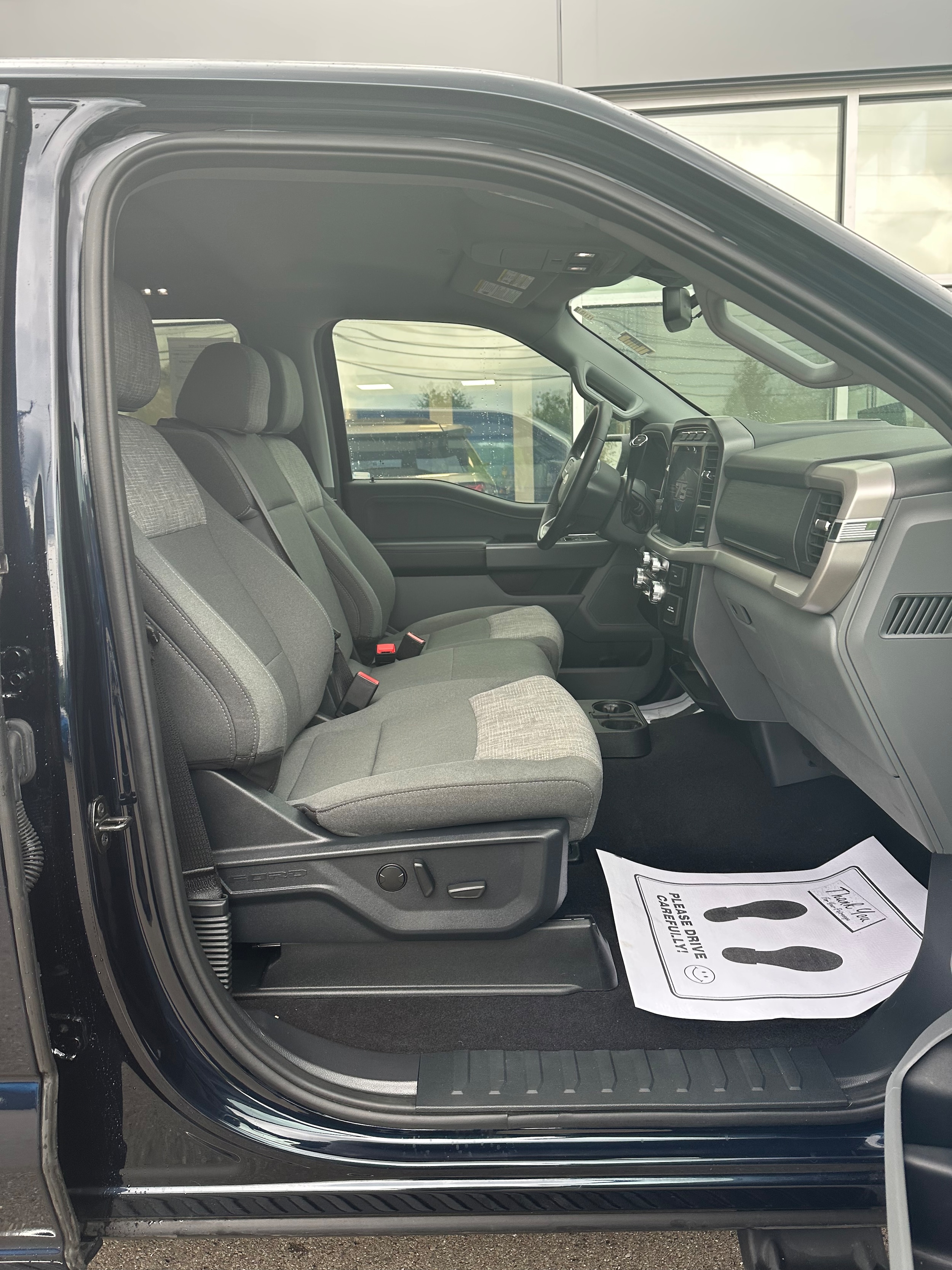 2023 Ford F-150 XLT - Photo 13