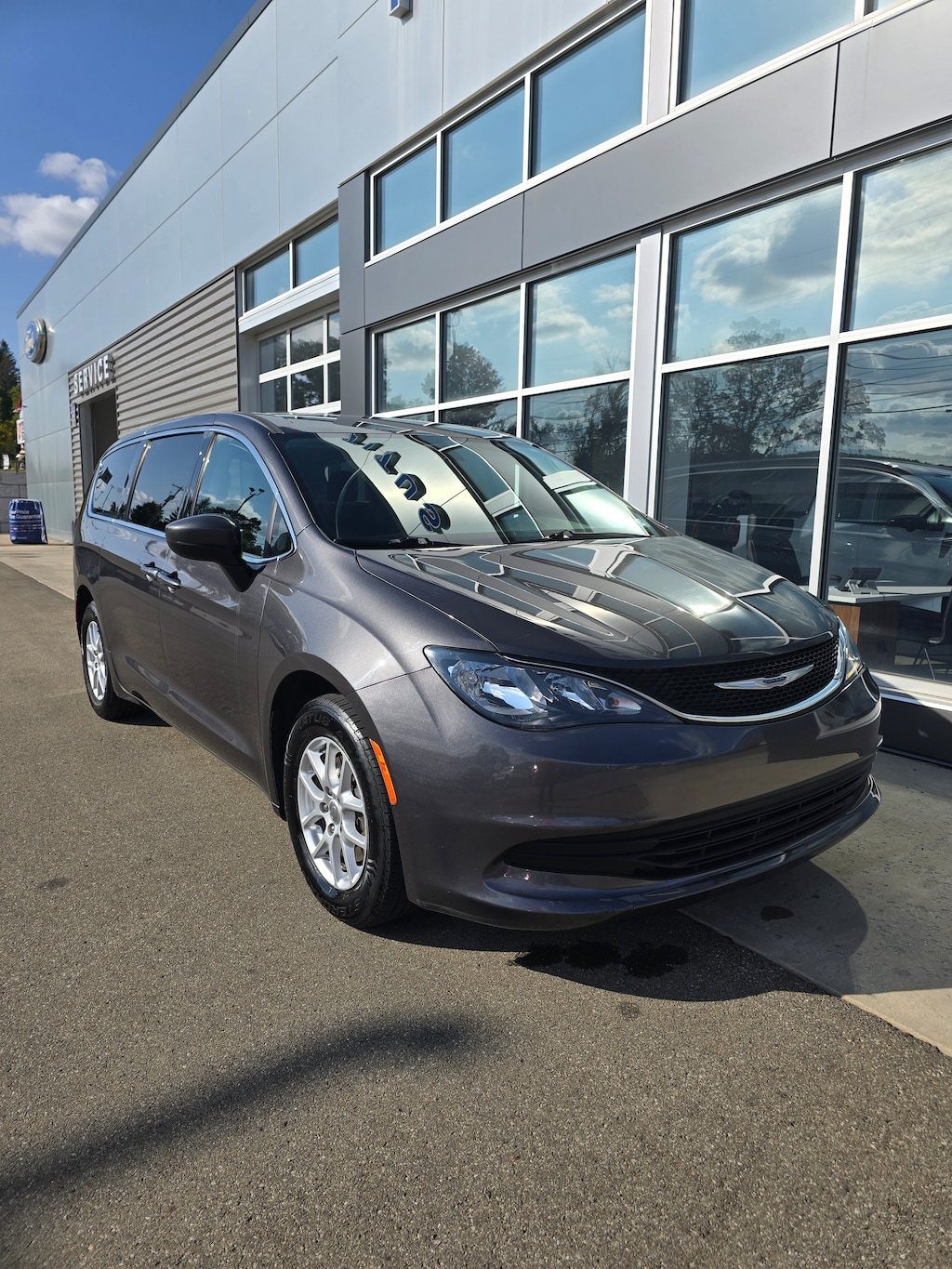 Used 2020 Chrysler Voyager LX LX FWD