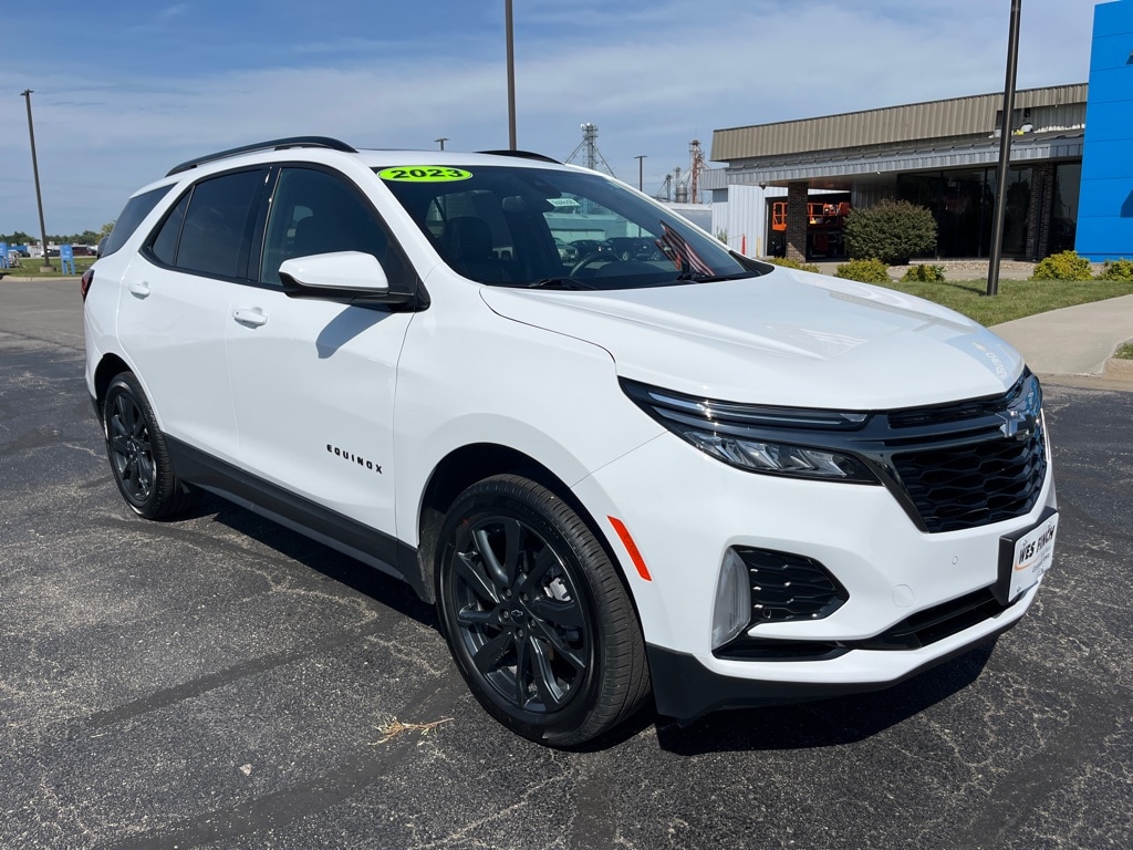 Used 2023 Chevrolet Equinox RS with VIN 3GNAXWEG7PS206645 for sale in Grinnell, IA