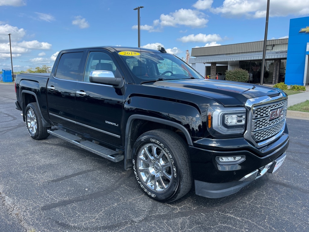 Used 2018 GMC Sierra 1500 Denali Denali with VIN 3GTU2PECXJG582645 for sale in Grinnell, IA