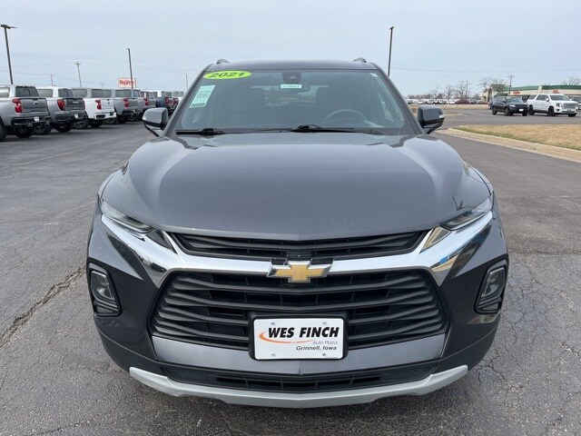 Used 2021 Chevrolet Blazer 2LT with VIN 3GNKBHRS3MS563863 for sale in Grinnell, IA