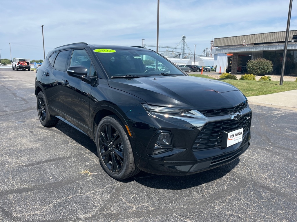 Used 2022 Chevrolet Blazer RS with VIN 3GNKBERSXNS225926 for sale in Grinnell, IA