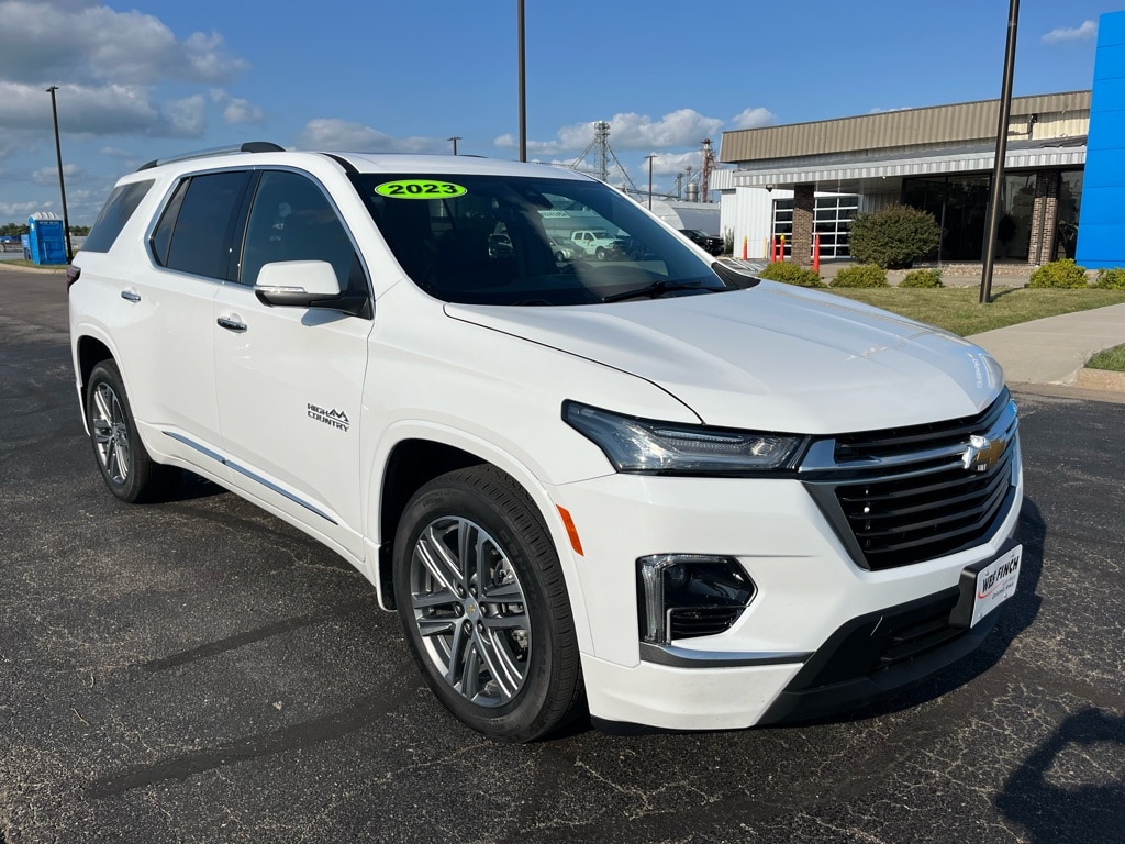 Used 2023 Chevrolet Traverse High Country with VIN 1GNERNKW1PJ207826 for sale in Grinnell, IA