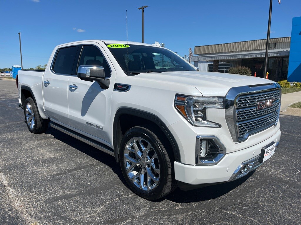 Used 2019 GMC Sierra 1500 Denali Denali with VIN 1GTU9FEL1KZ363256 for sale in Grinnell, IA