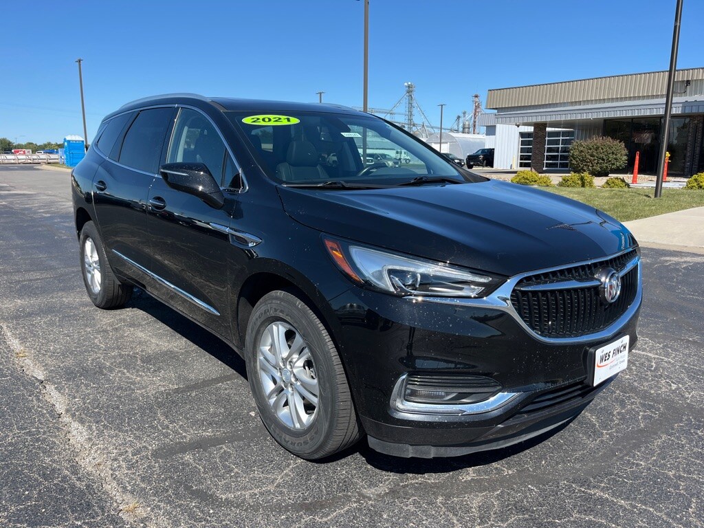 Used 2021 Buick Enclave Essence with VIN 5GAEVAKW3MJ250820 for sale in Grinnell, IA