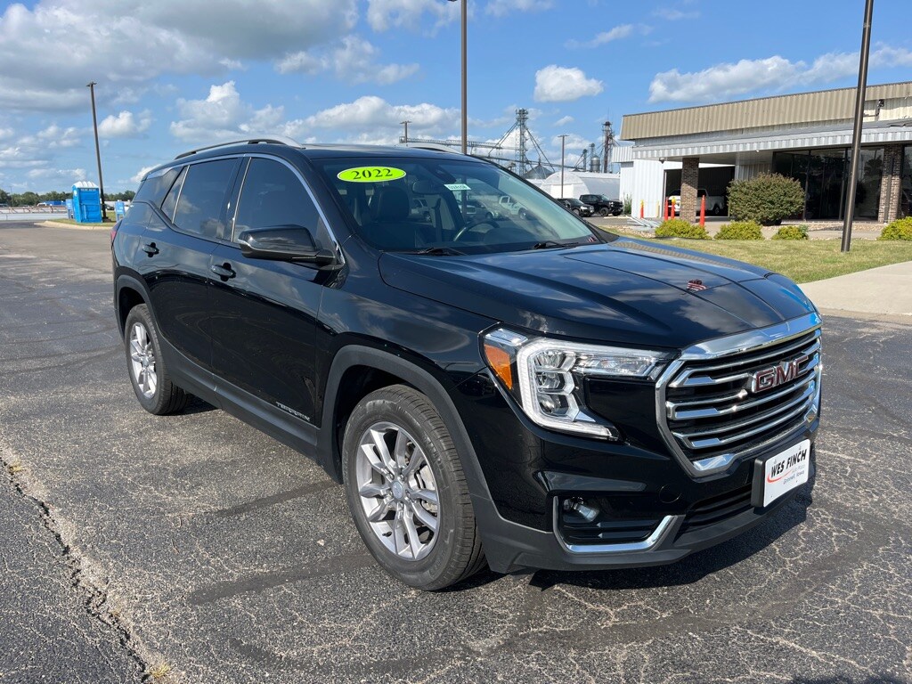 Used 2022 GMC Terrain SLT with VIN 3GKALVEV5NL145367 for sale in Grinnell, IA