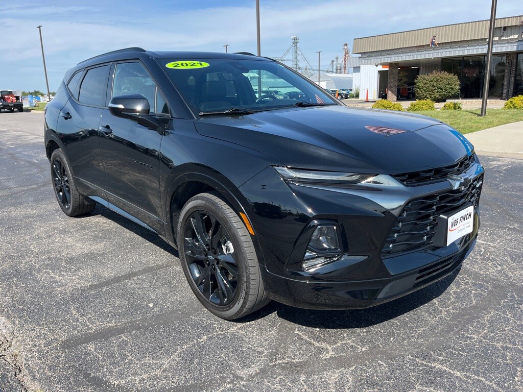 Used 2021 Chevrolet Blazer RS with VIN 3GNKBKRS7MS571333 for sale in Grinnell, IA