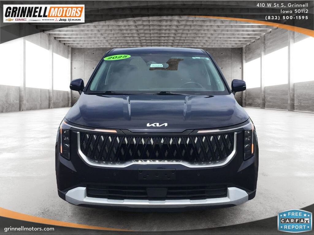 Used 2025 Kia Carnival LXS