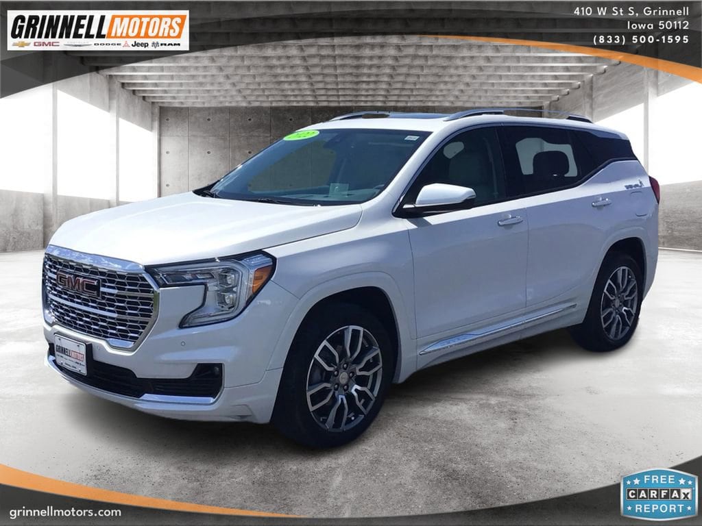 2022 GMC Terrain Denali AWD's photo
