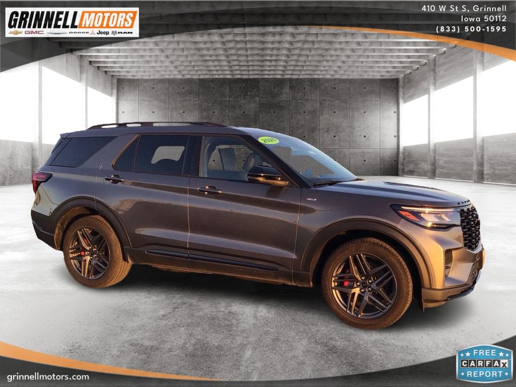 Used 2025 Ford Explorer ST-Line