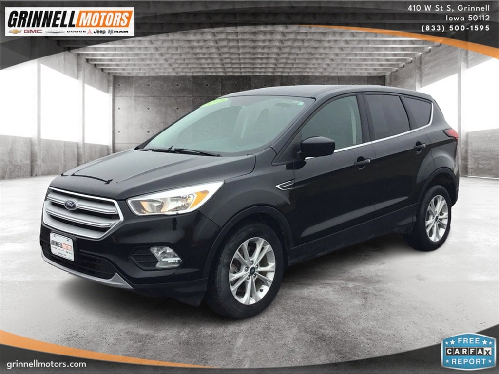2019 Ford Escape SE's photo