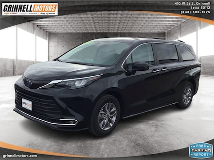 2024 Toyota Sienna XLE