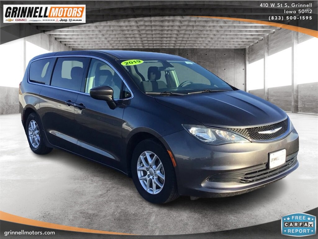 Used 2019 Chrysler Pacifica Touring