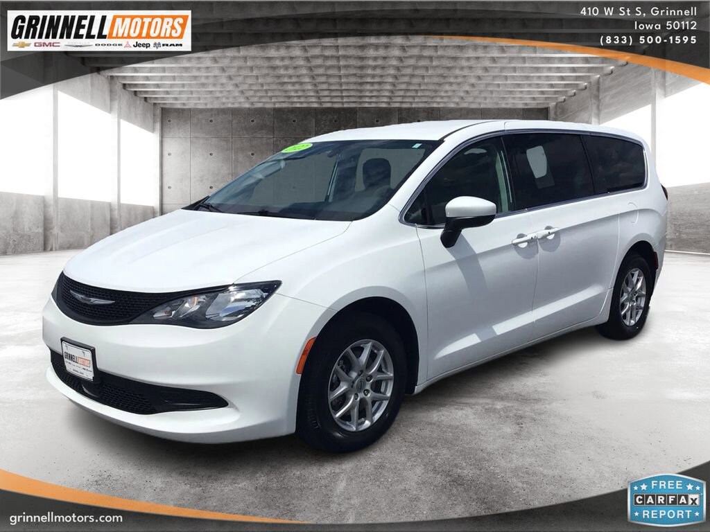 Used 2022 Chrysler Voyager LX