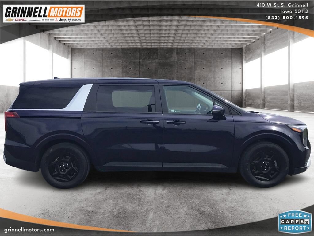 Used 2025 Kia Carnival LXS