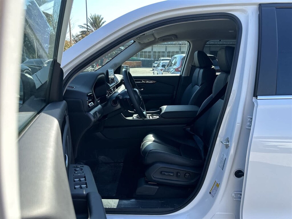 New 2025 Honda Pilot EX-L SUV