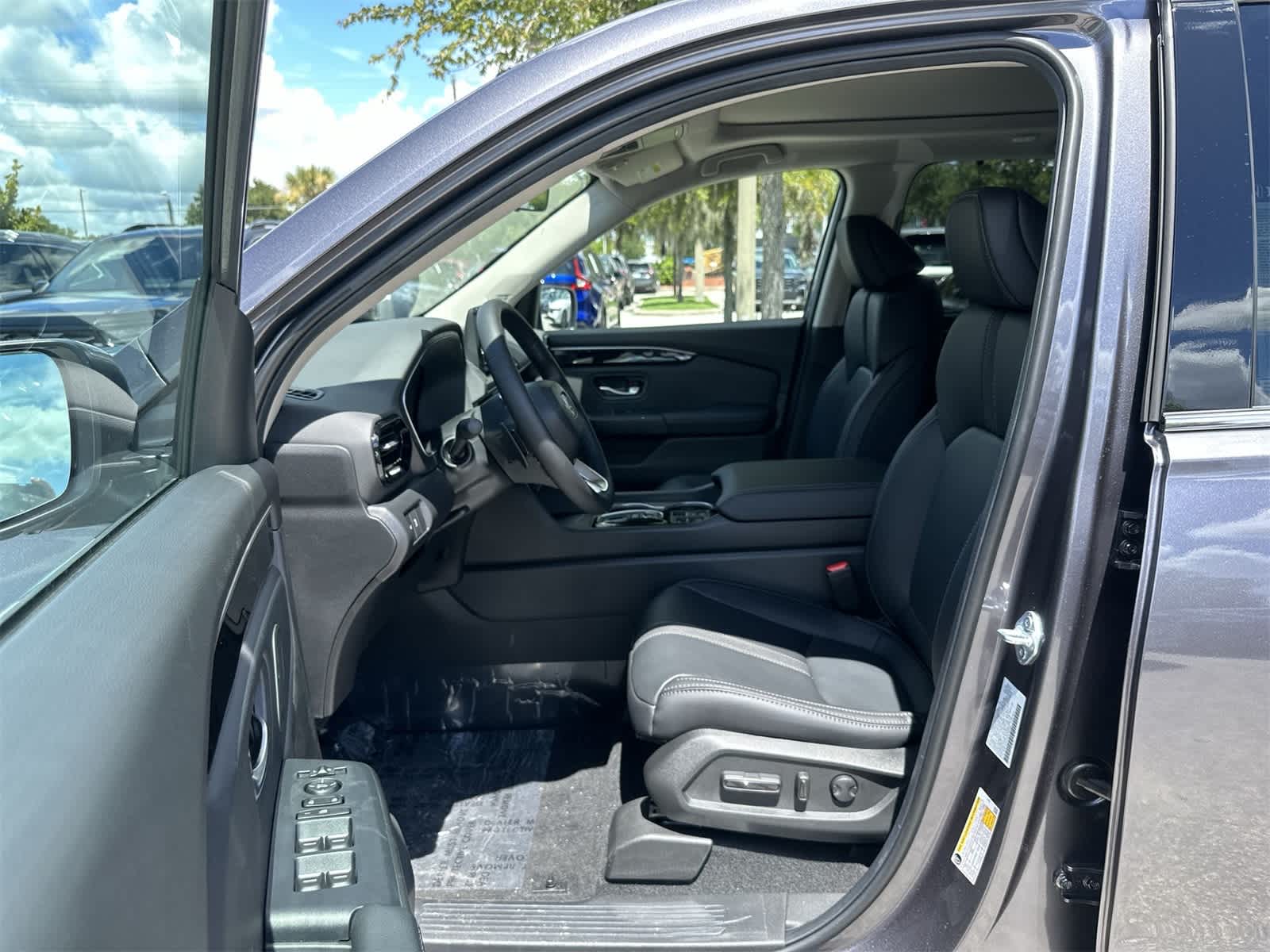 Thumbnail: 2025 Honda Pilot - 2