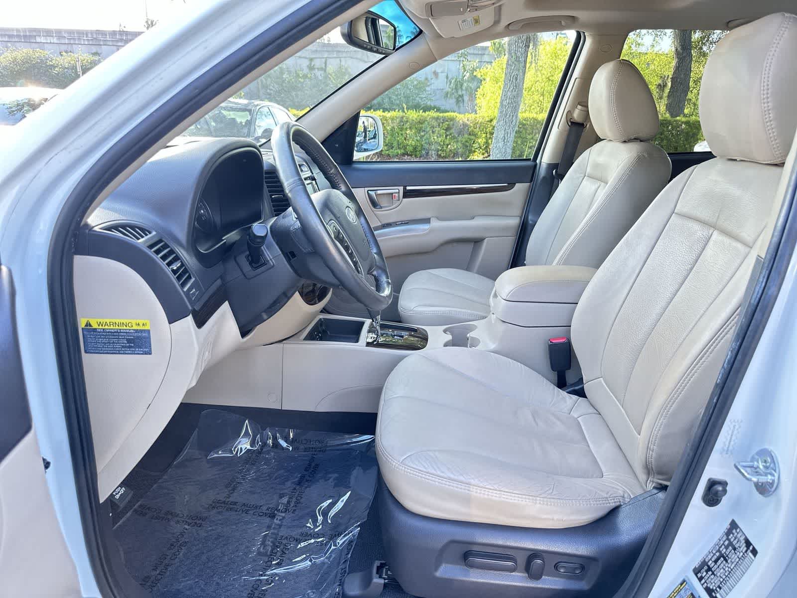 Thumbnail: 2011 Hyundai Santa Fe - 13
