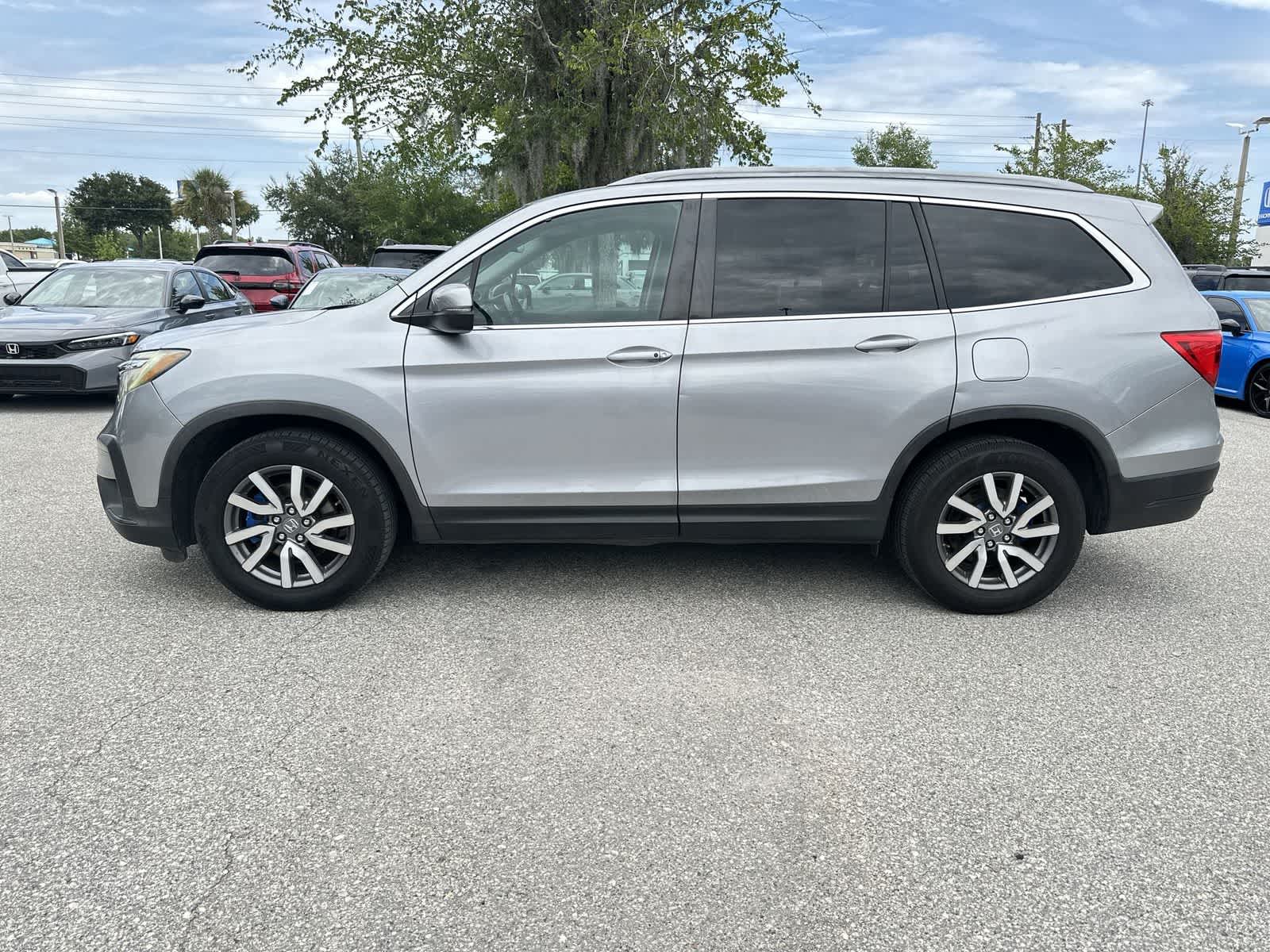 Thumbnail: 2019 Honda Pilot - 11