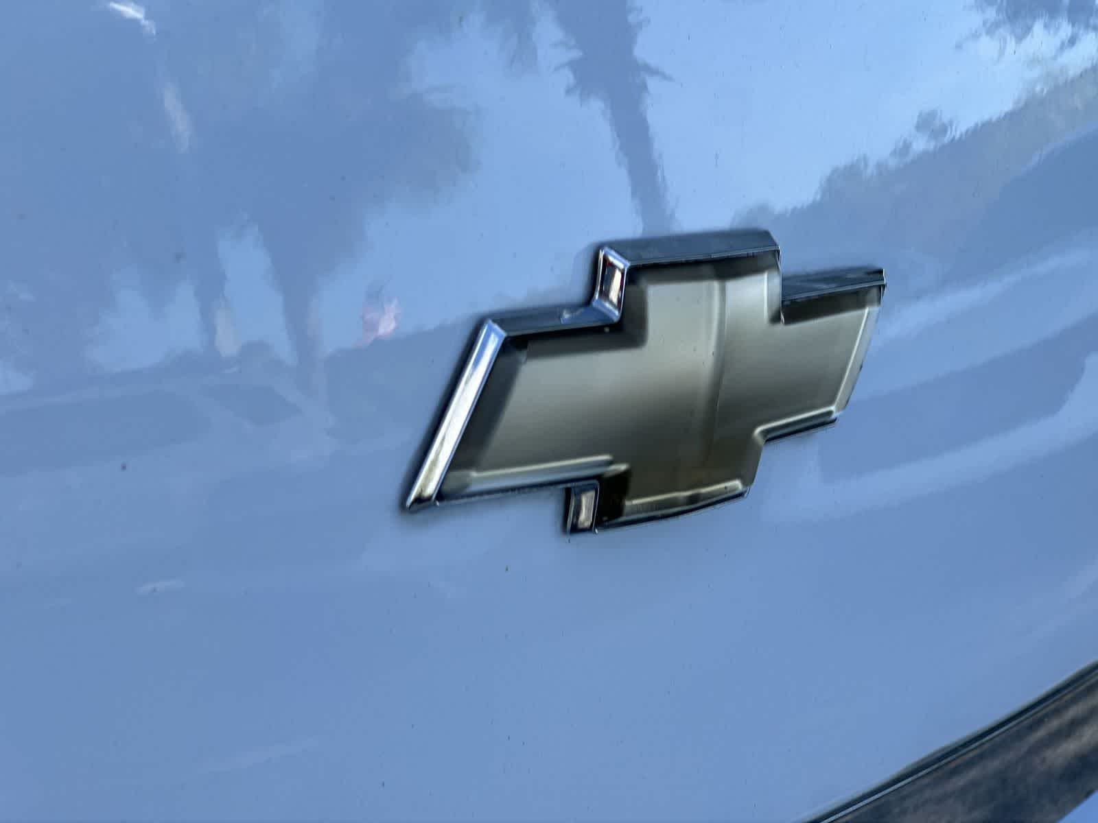 Thumbnail: 2011 Chevrolet Impala - 10